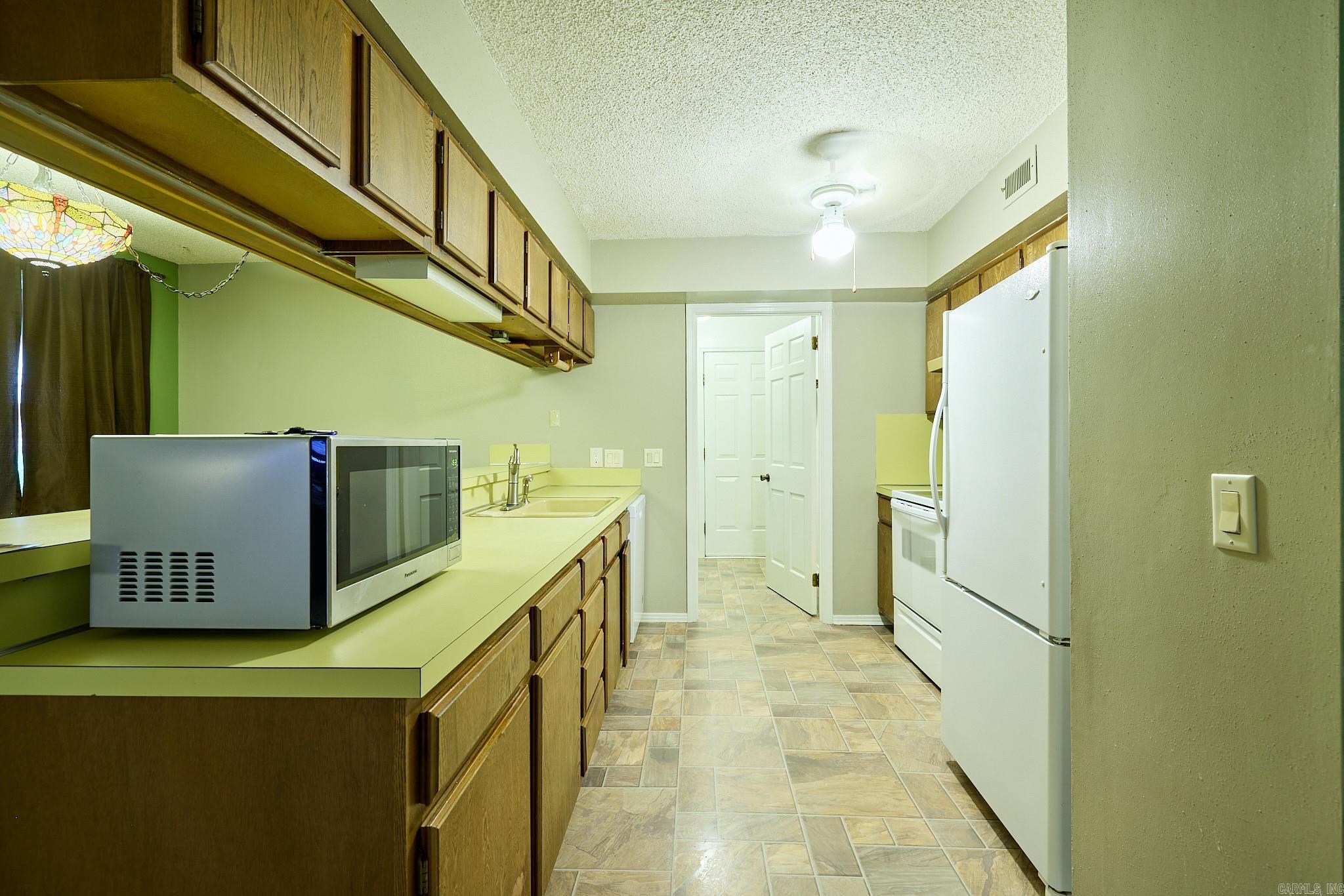 36 Arias Way