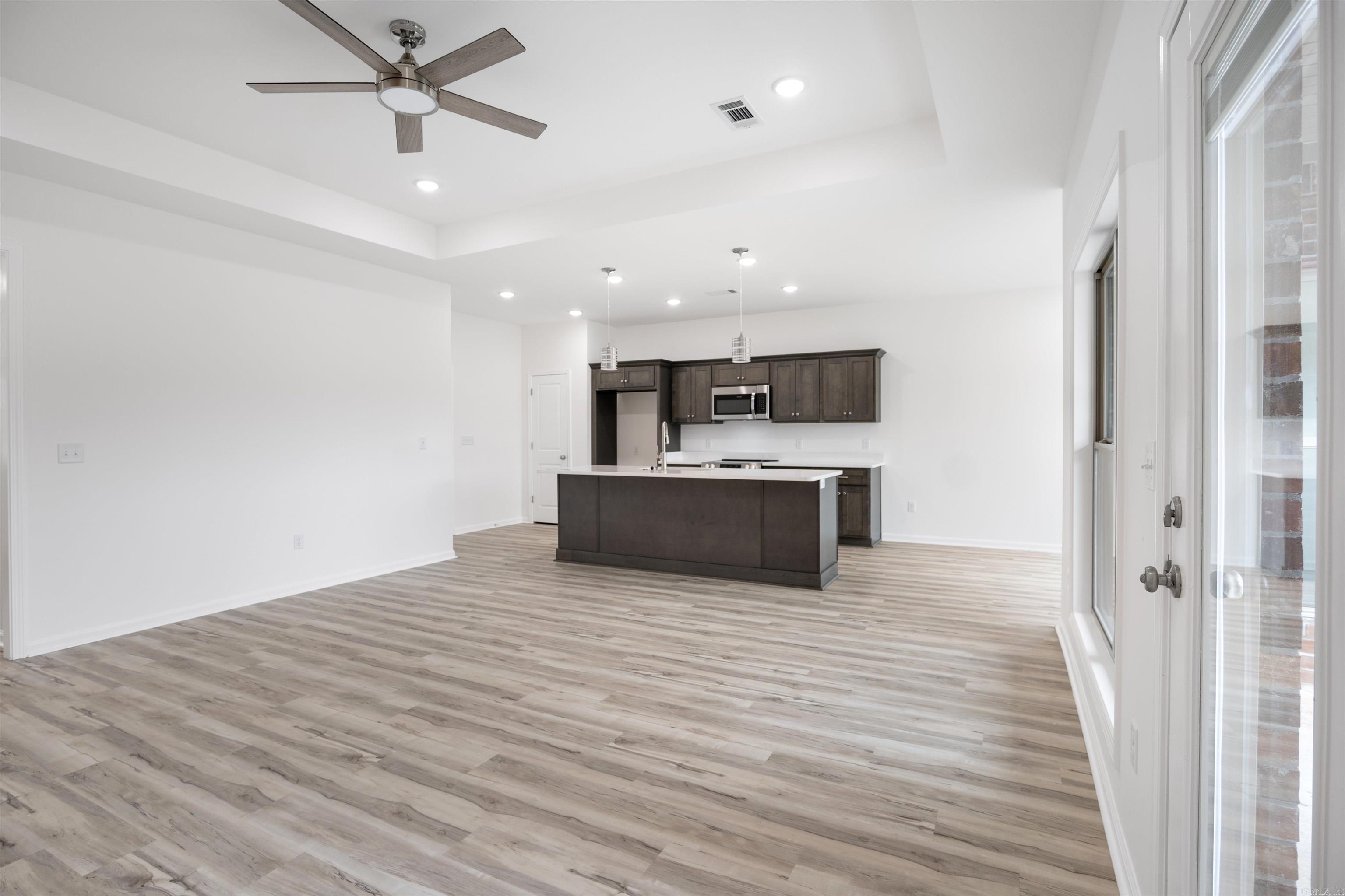 1808 N Oak