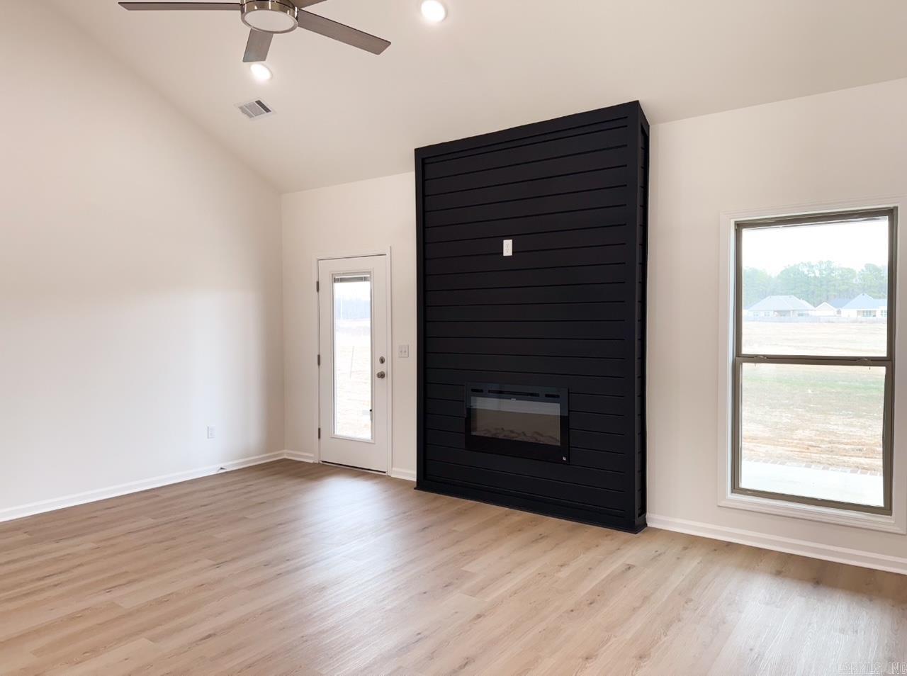 1808 N Oak