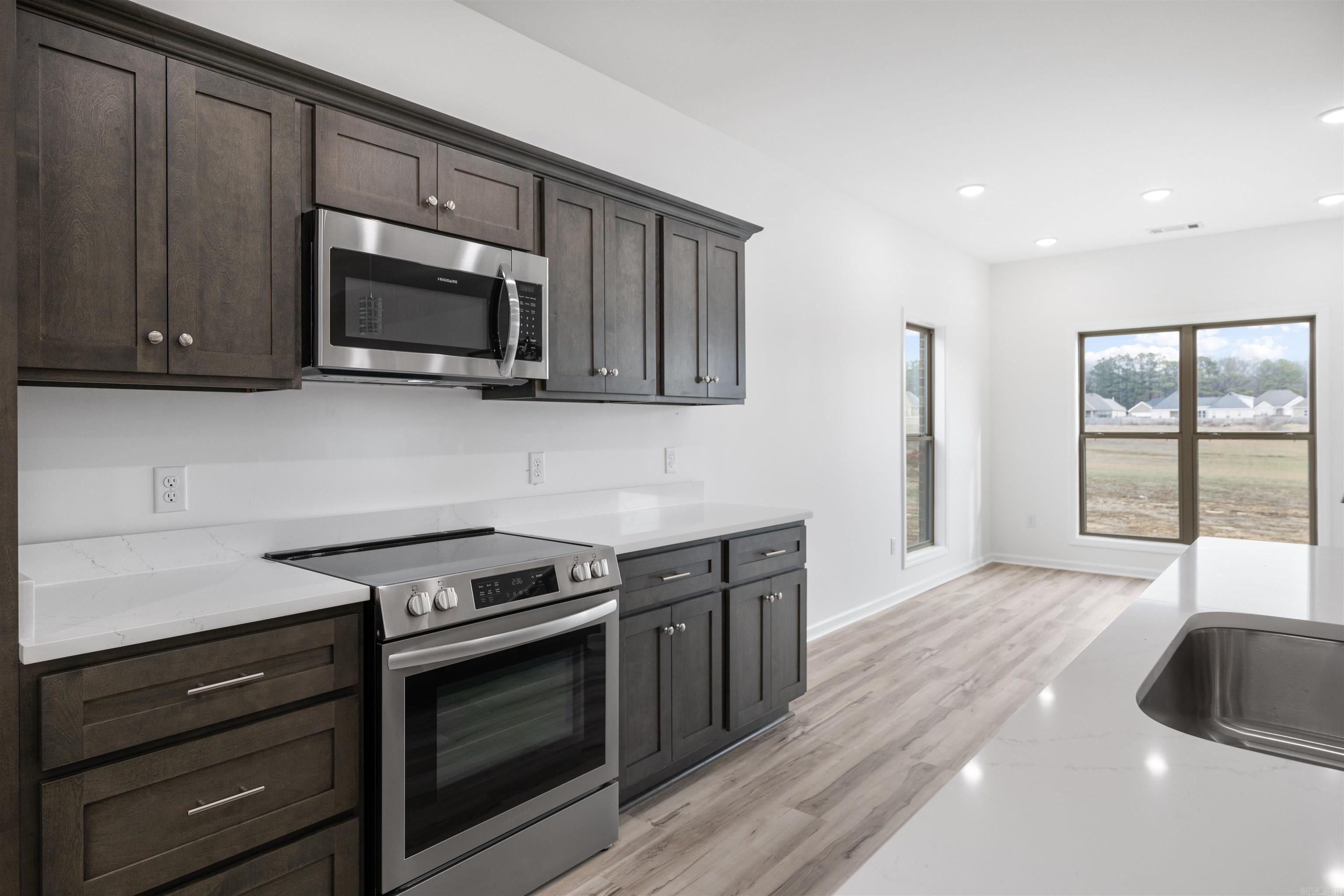 1808 N Oak