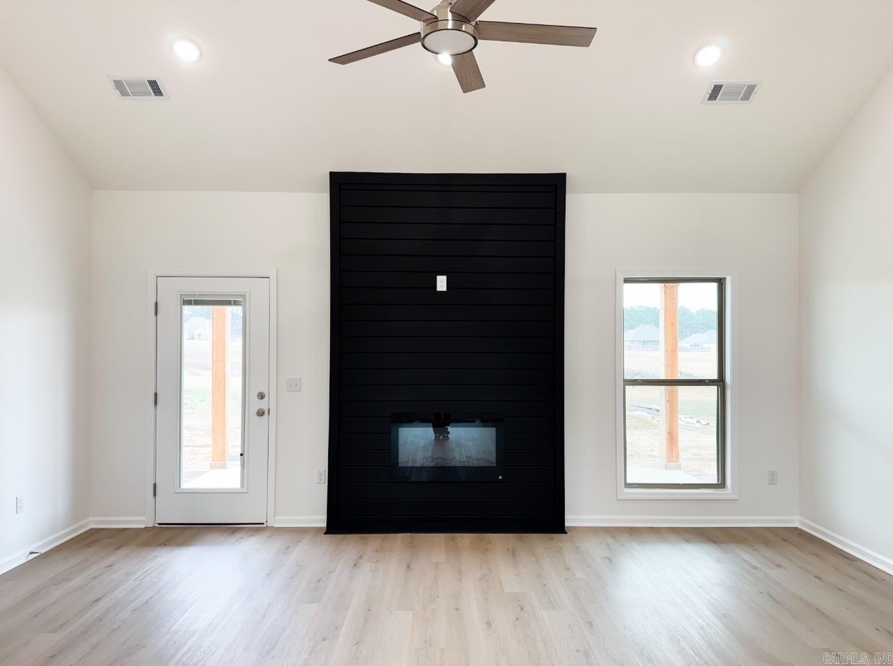 1808 N Oak