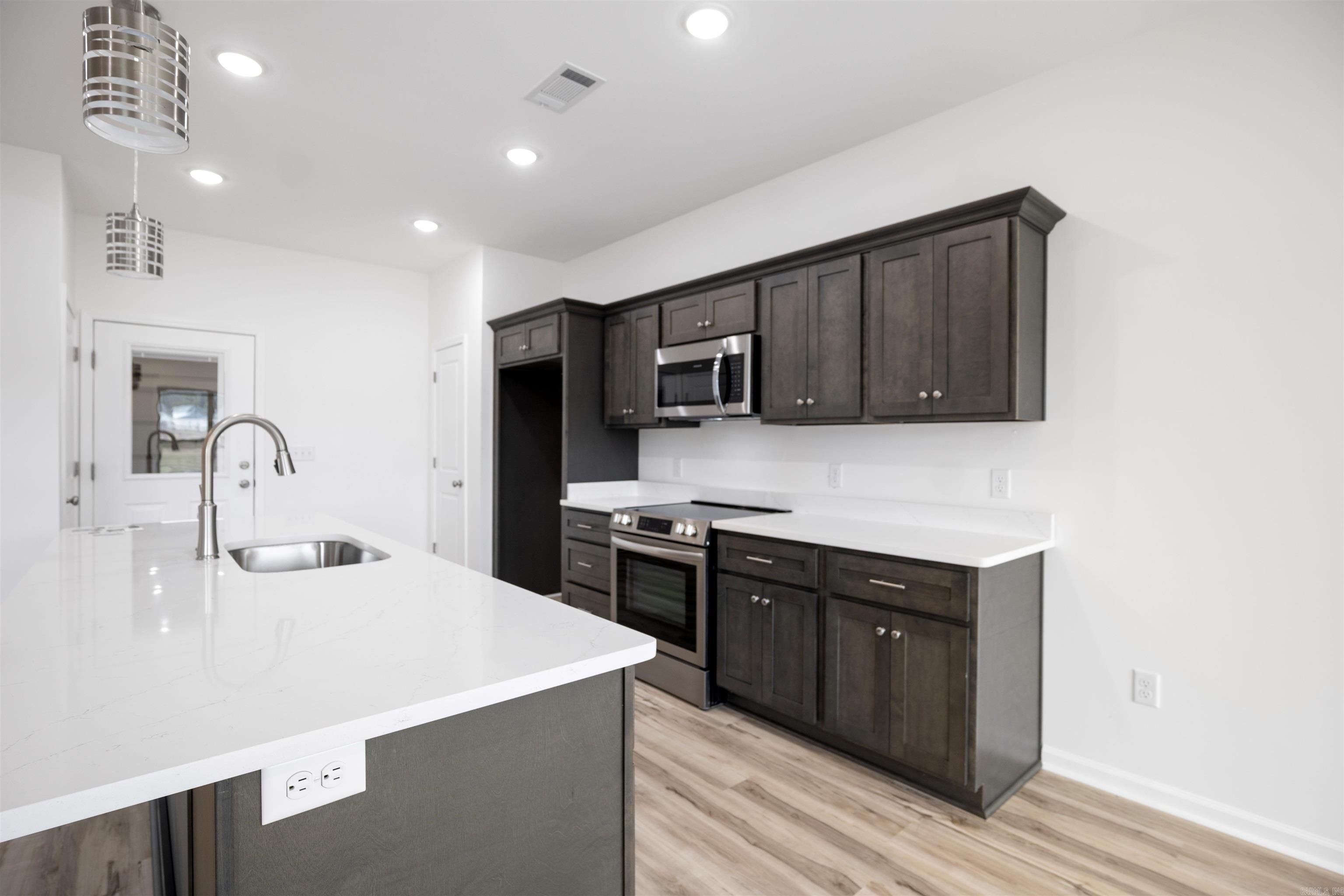 1808 N Oak