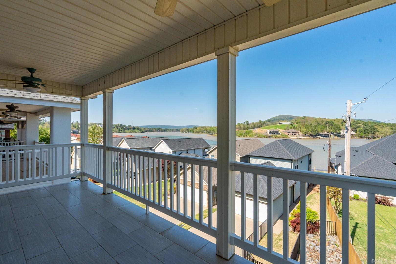 102 Eagle View Point