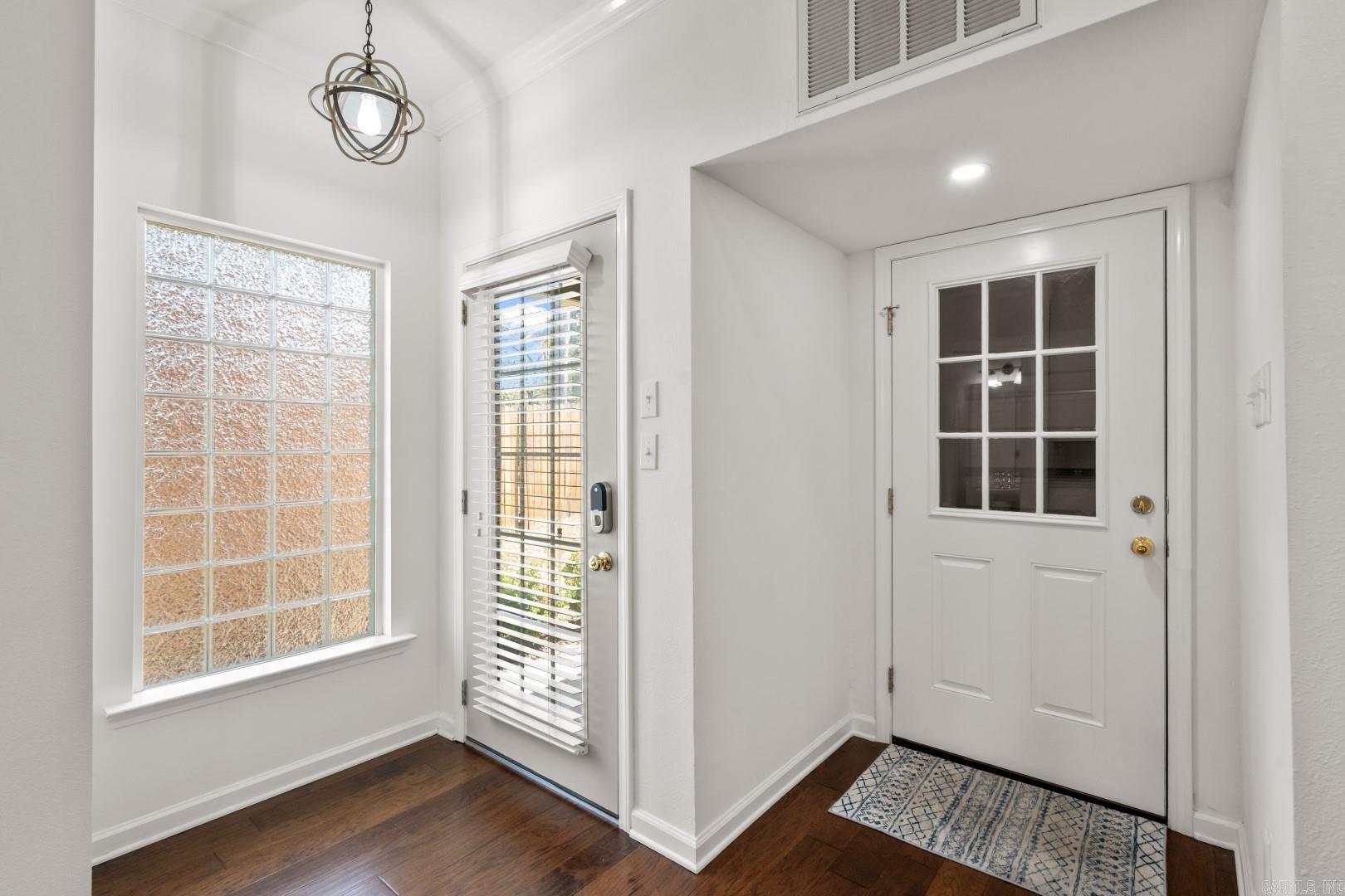 102 Eagle View Point