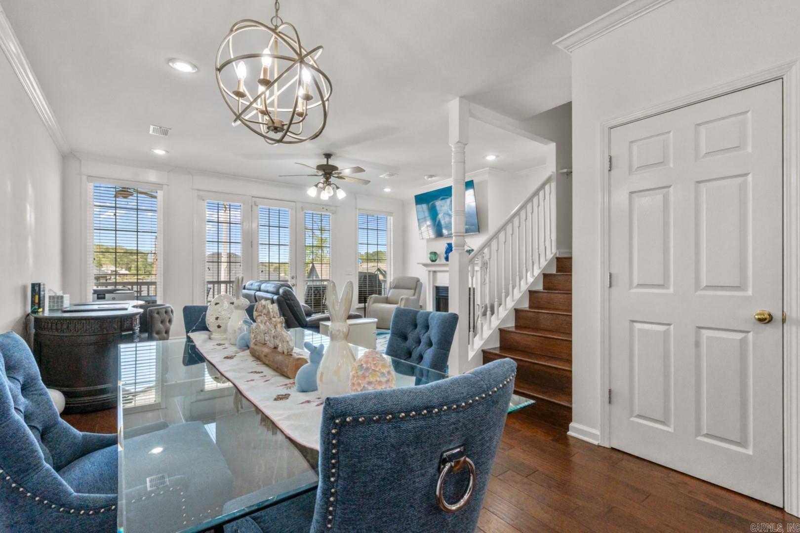 102 Eagle View Point