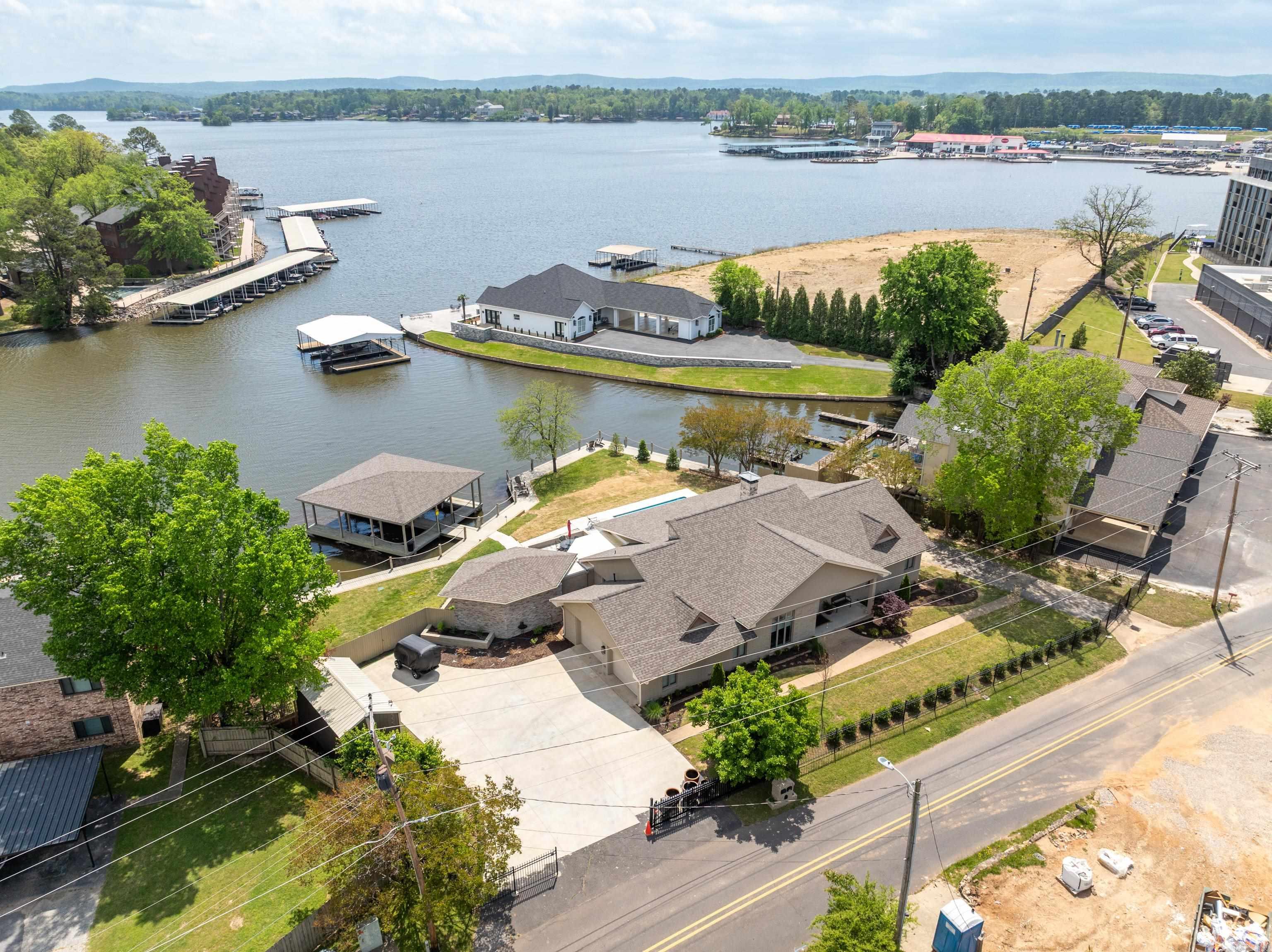 2341 Higdon Ferry