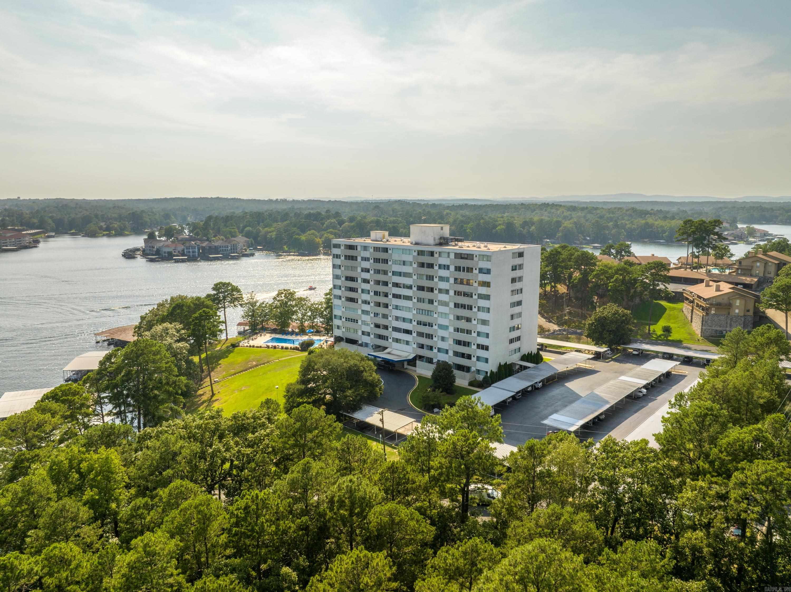 740 Weston Road Unit: 102
