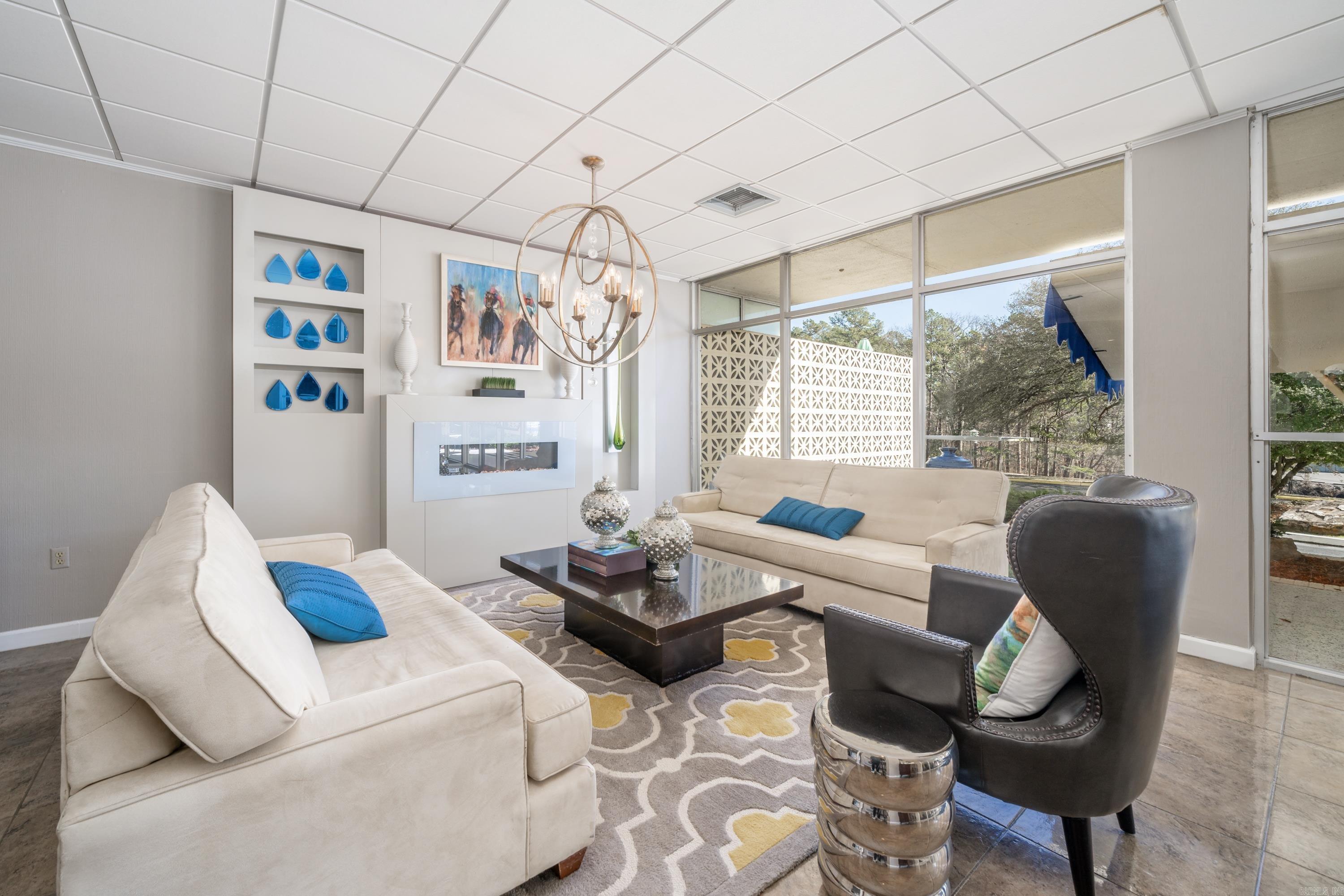 740 Weston Road Unit: 102