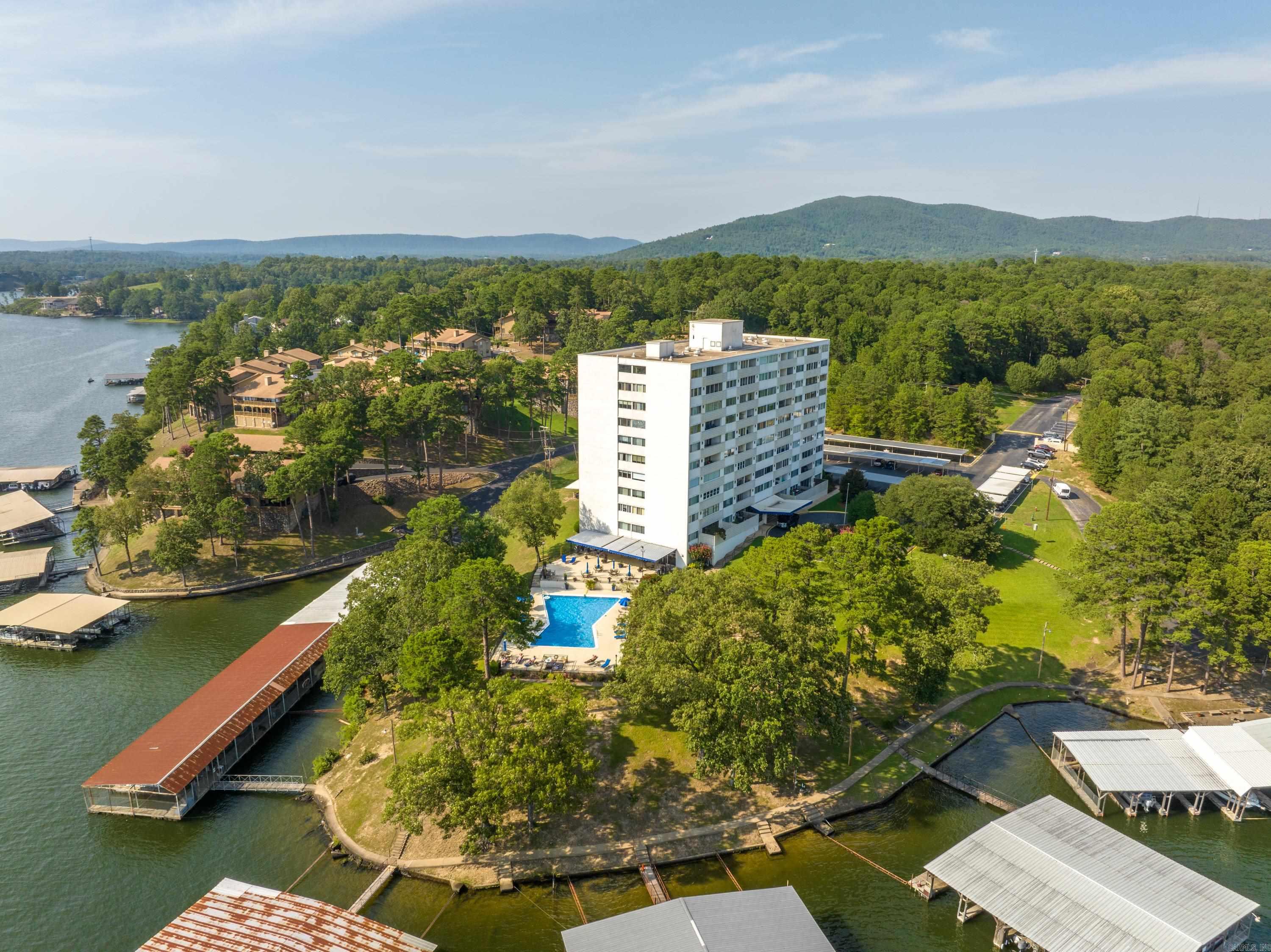 740 Weston Road Unit: 102