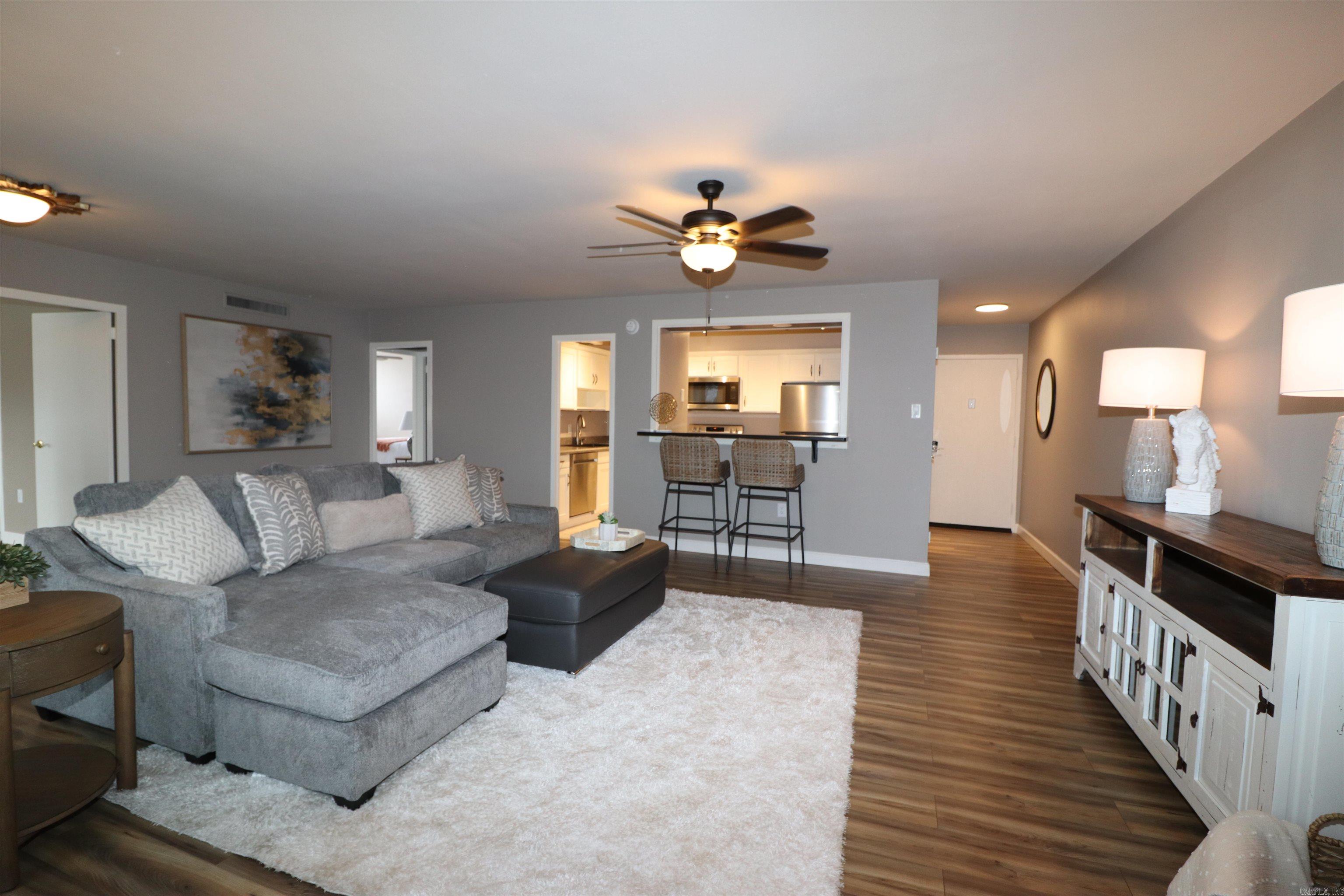 740 Weston Road Unit: 102