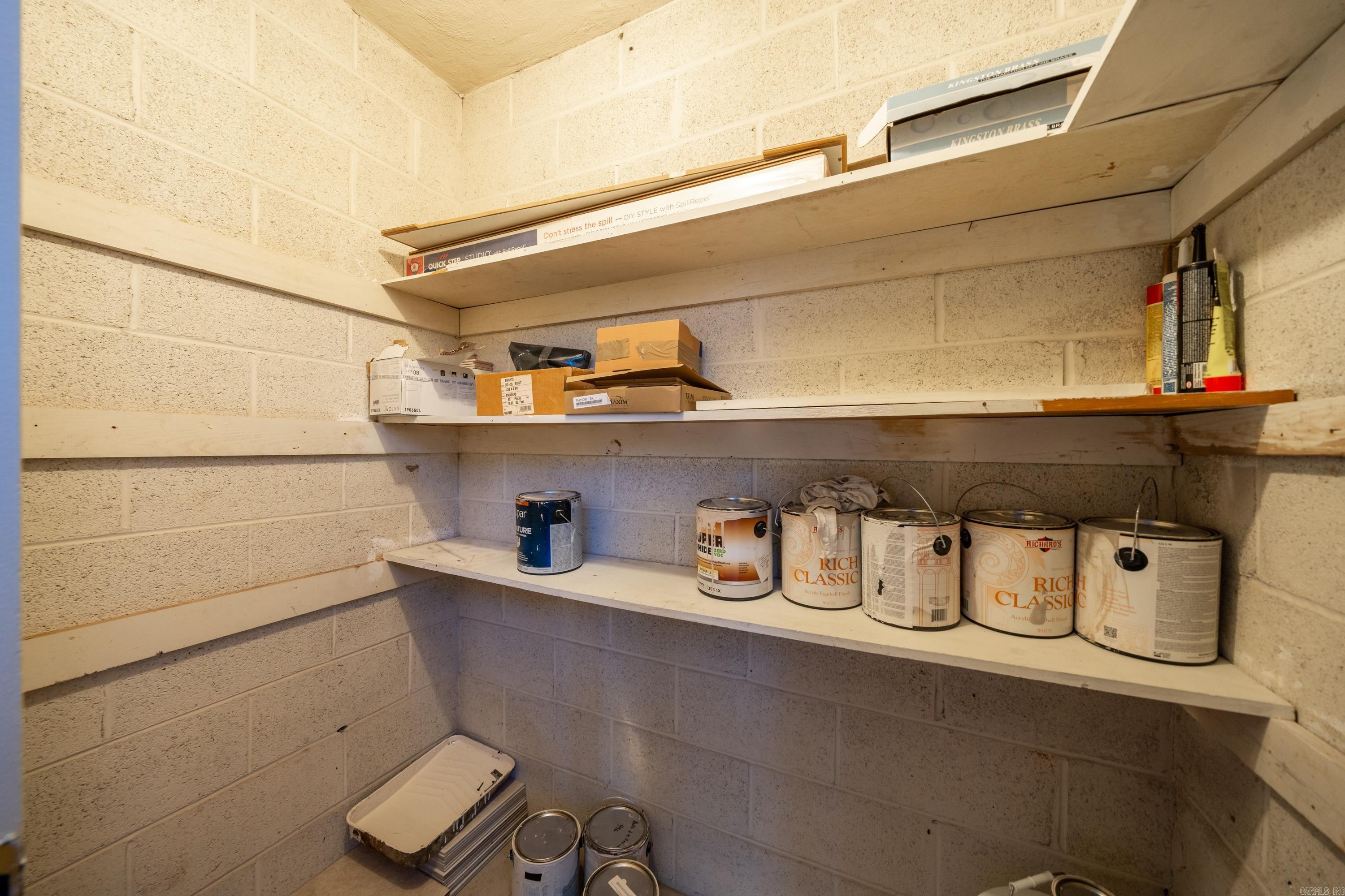 740 Weston Road Unit: 102