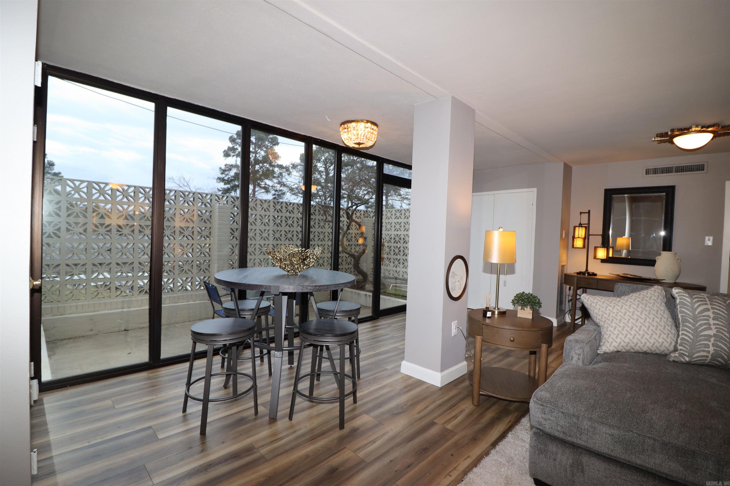 740 Weston Road Unit: 102