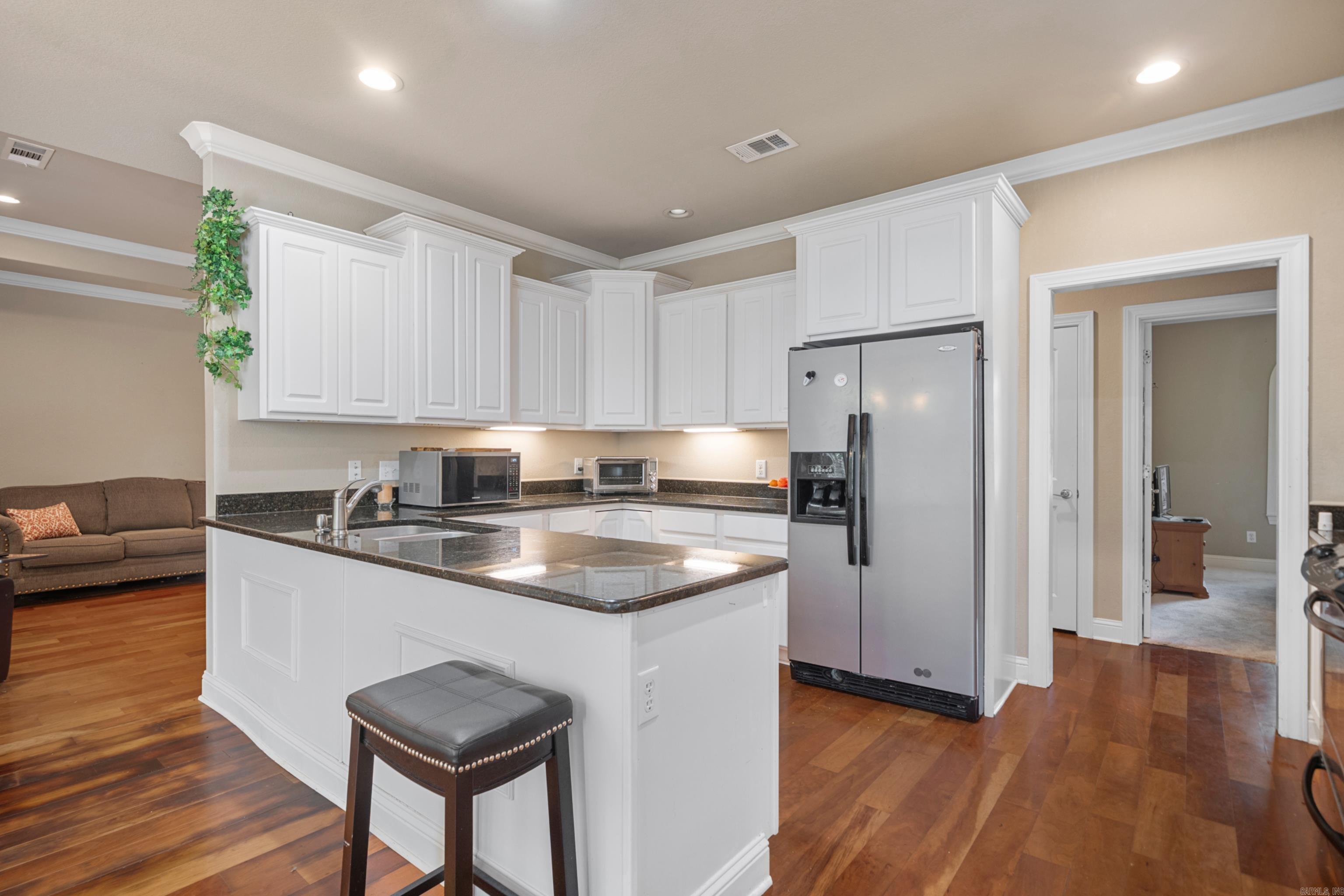 124 Garden View