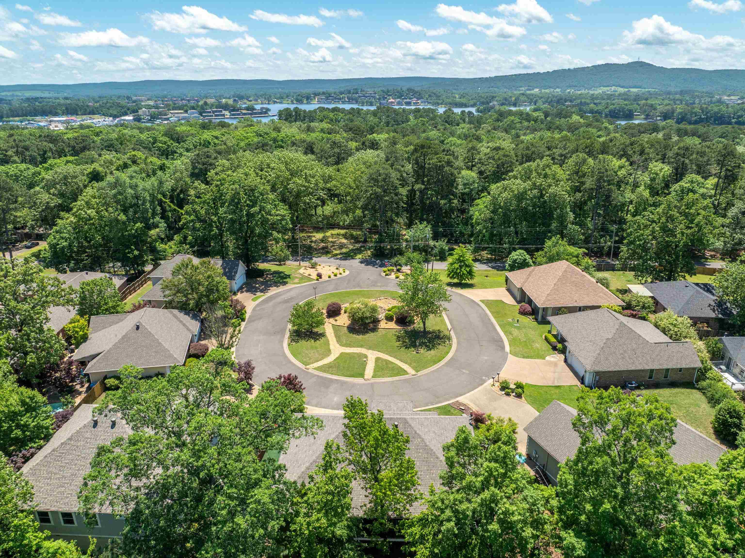 124 Garden View
