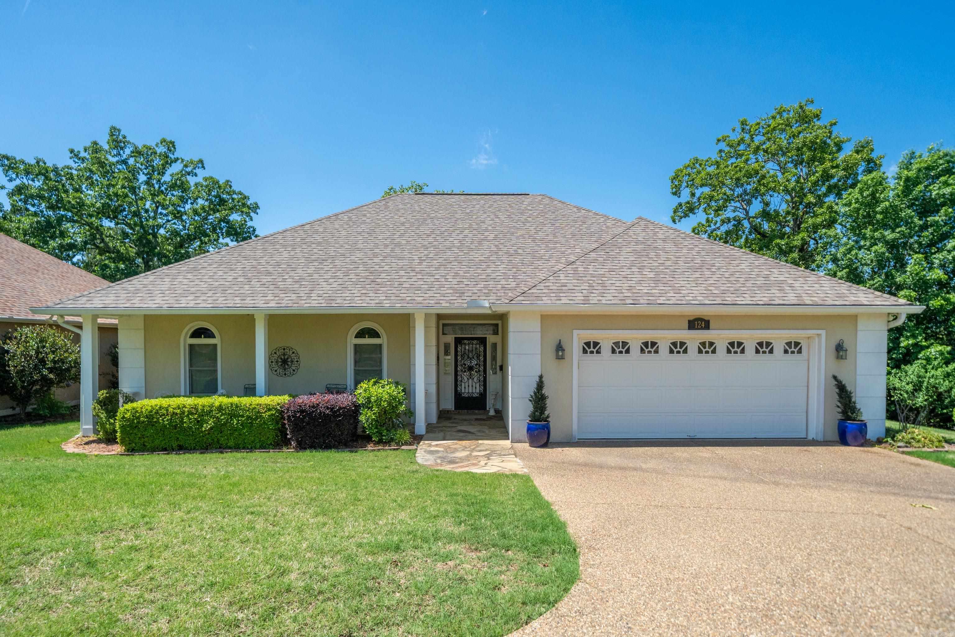 124 Garden View