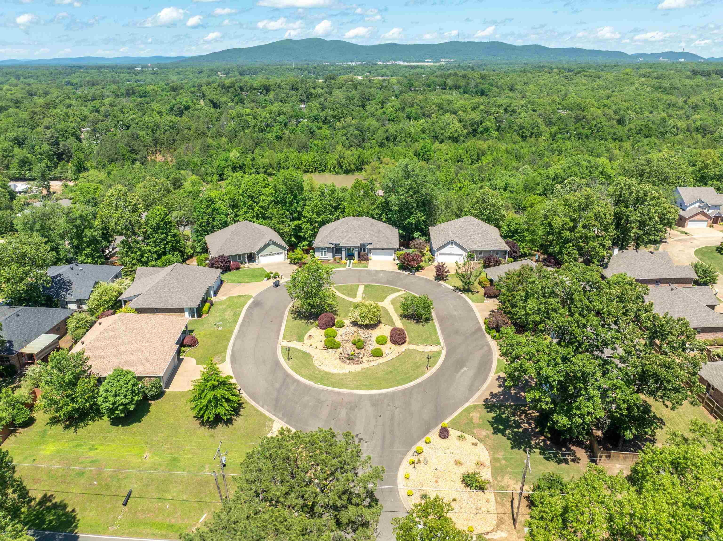 124 Garden View