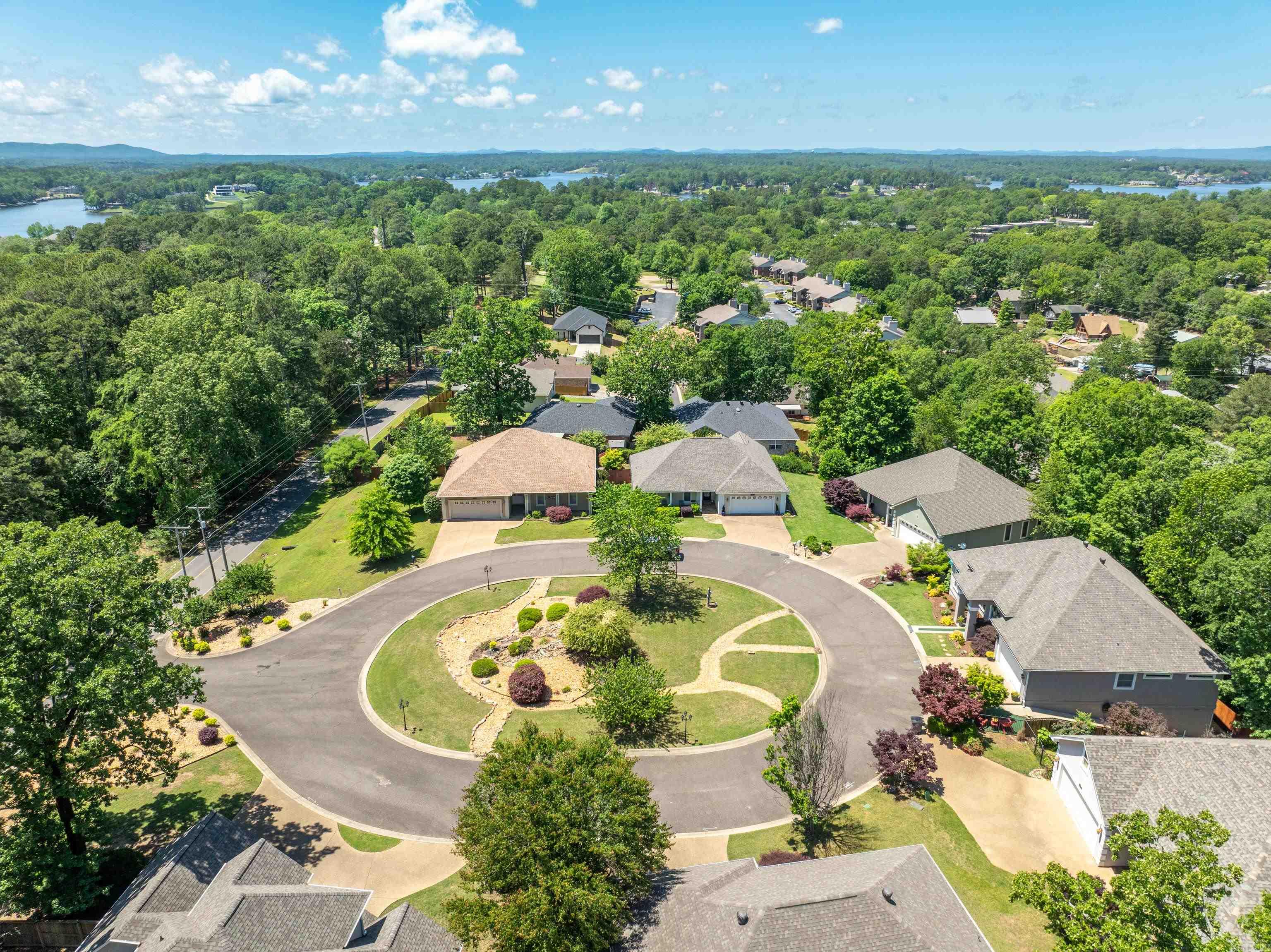 124 Garden View