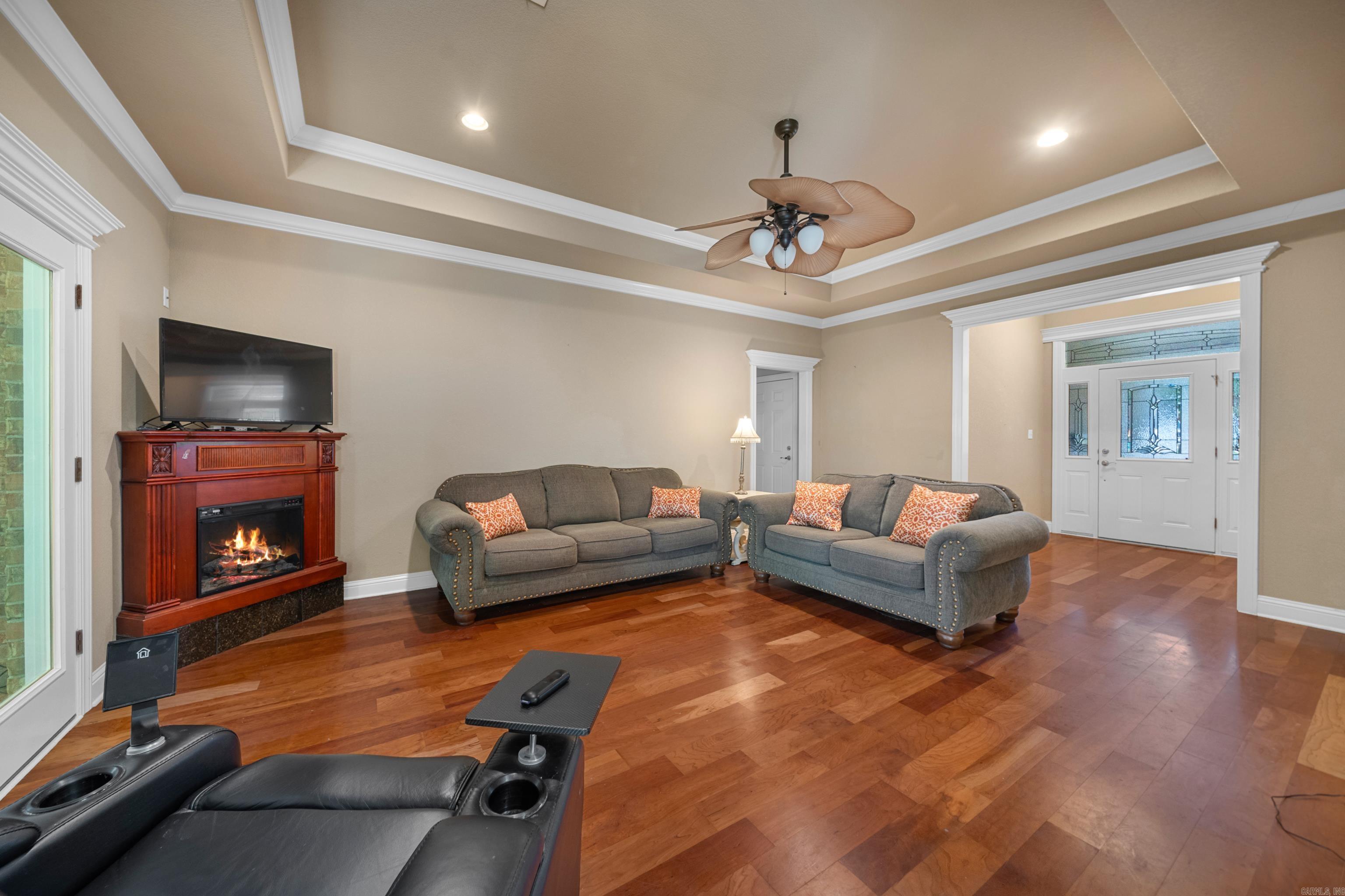 124 Garden View