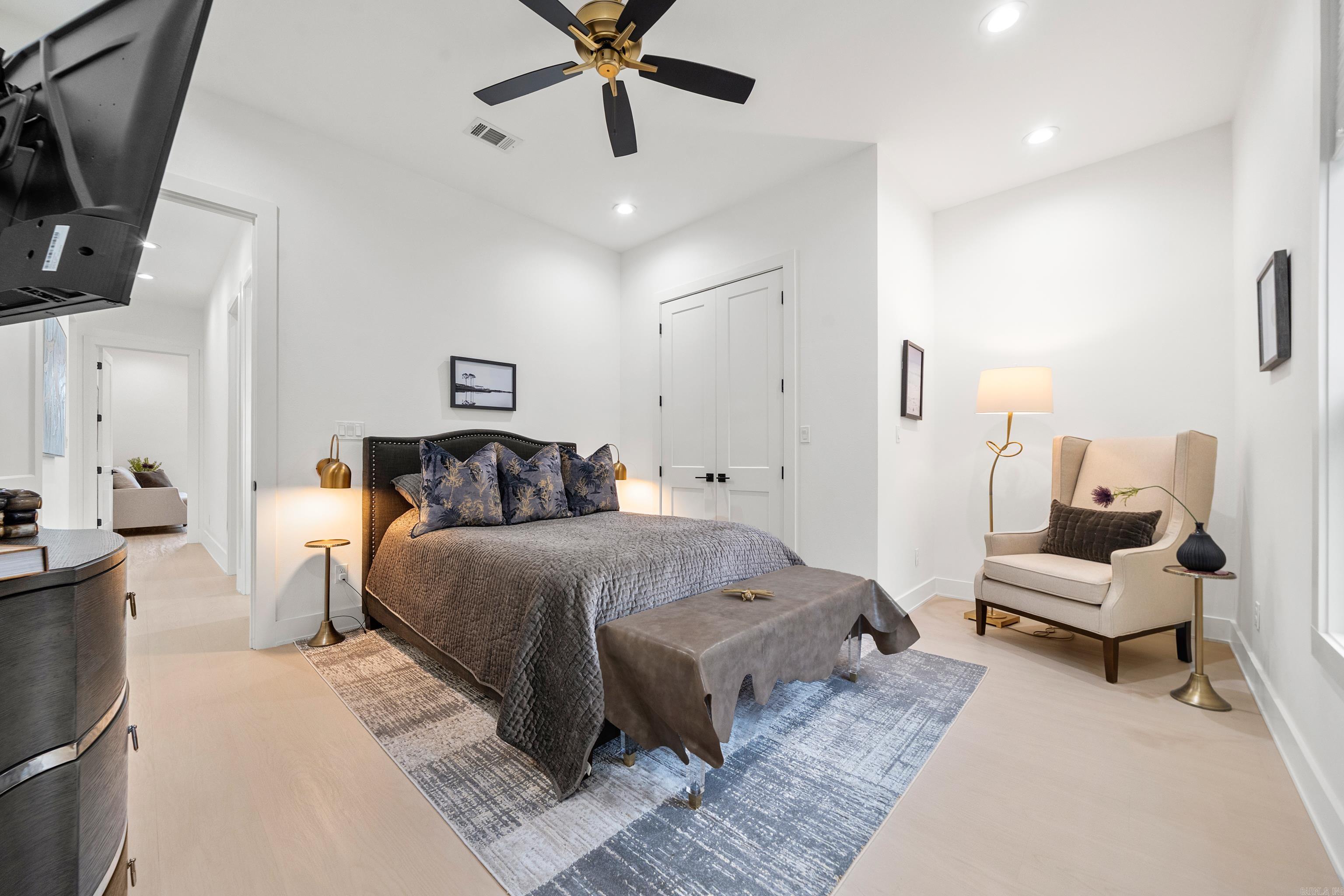 144 Thornbury Court