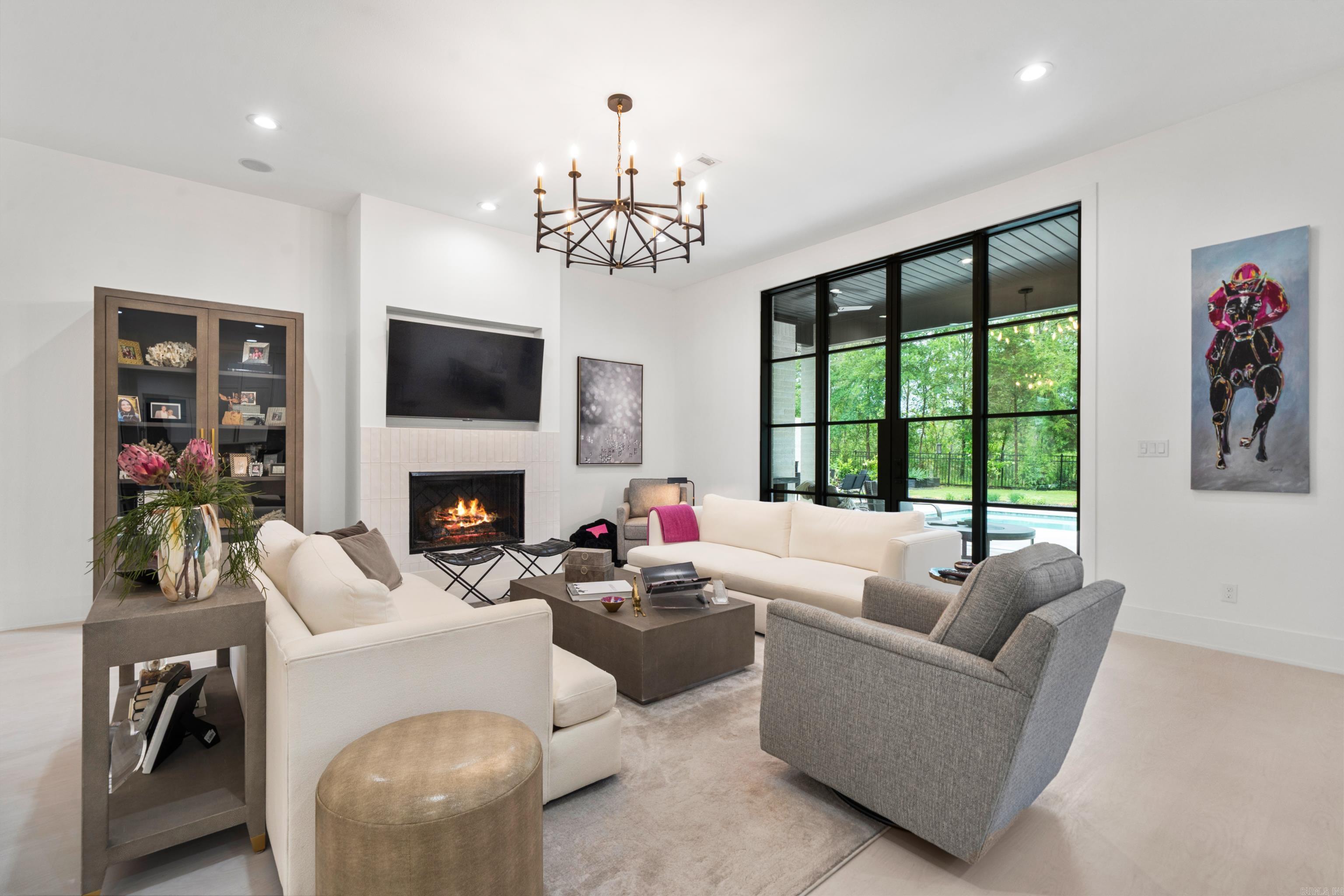 144 Thornbury Court