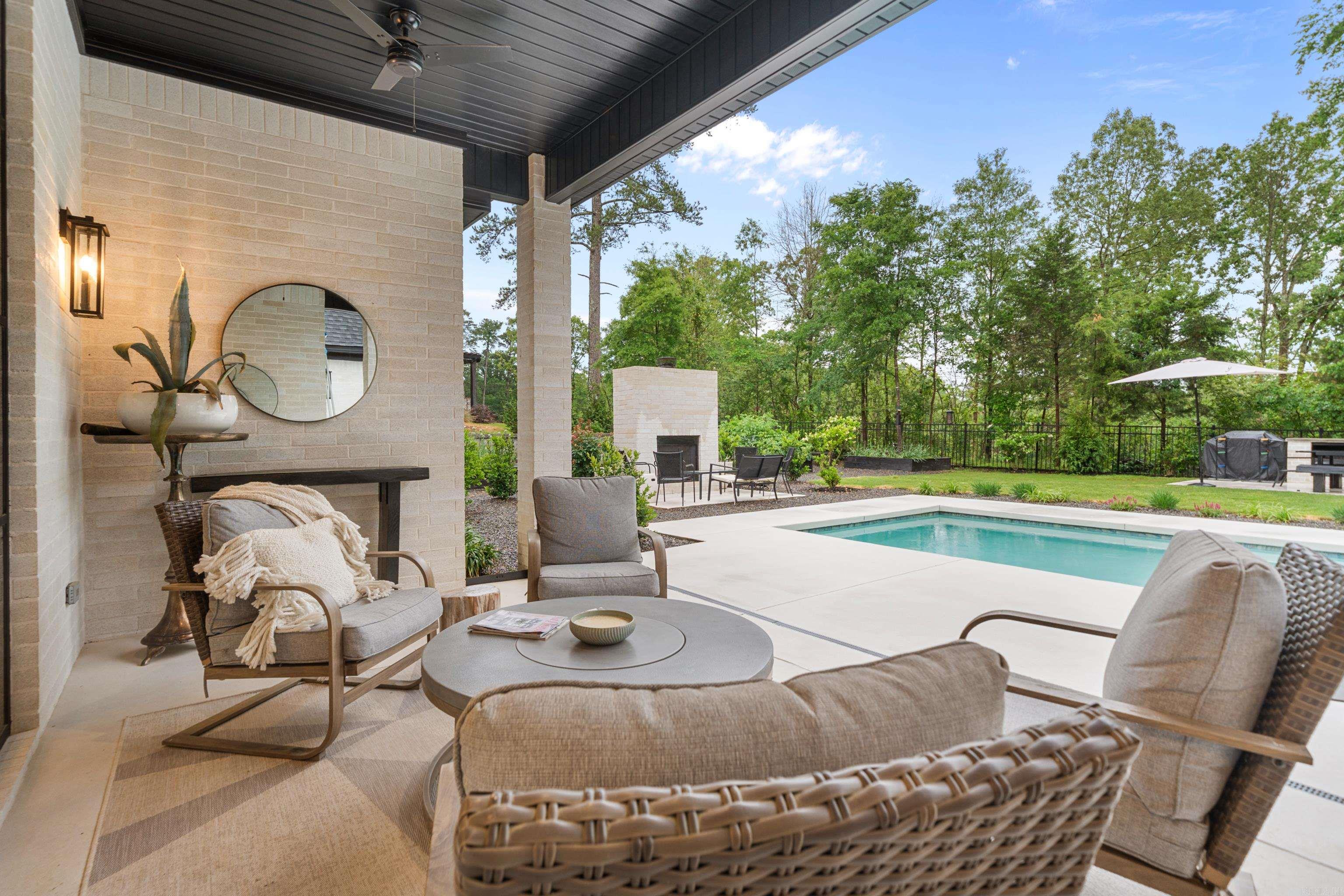 144 Thornbury Court