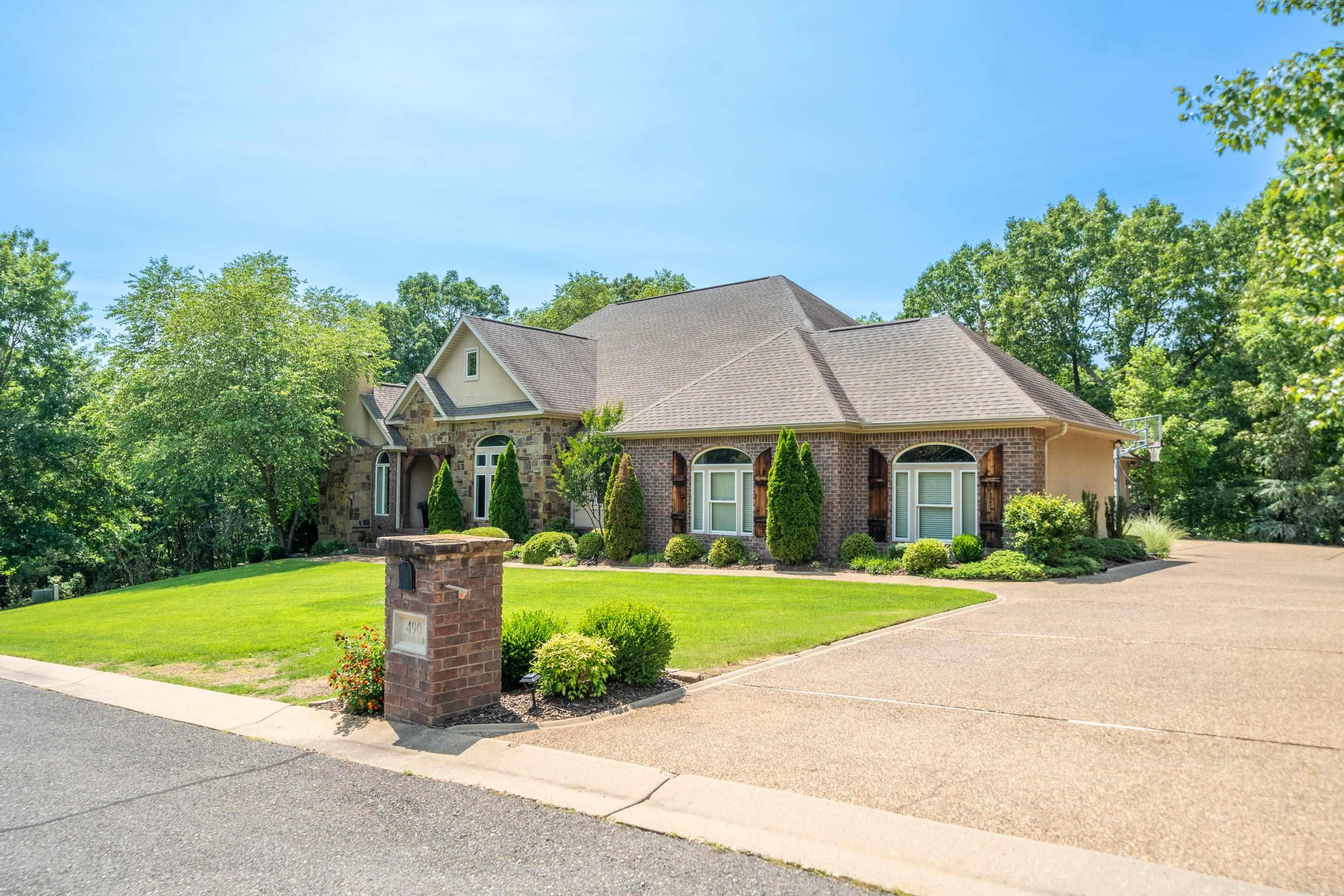 490 Quail Ridge