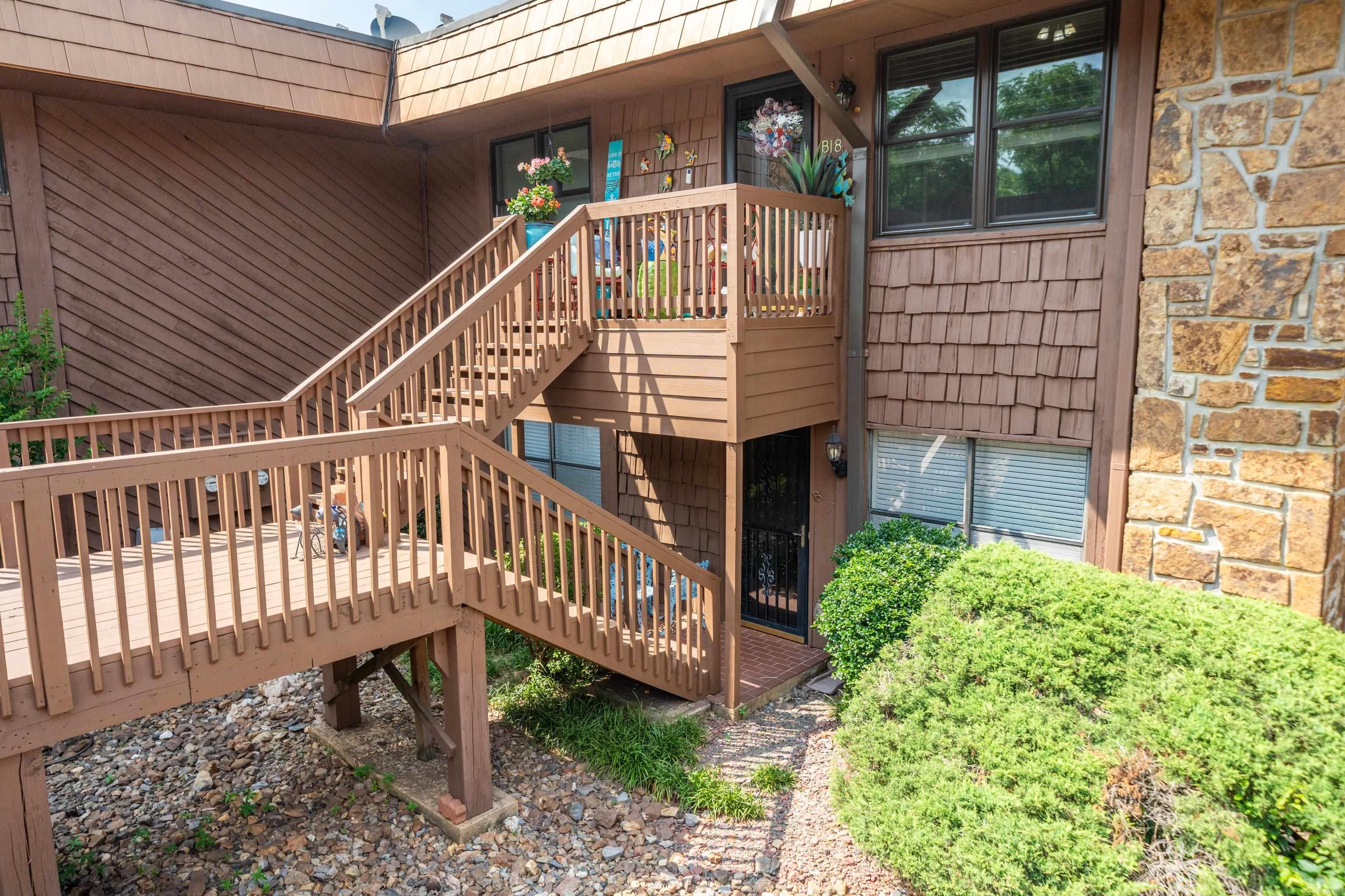 1412 AIRPORT RD