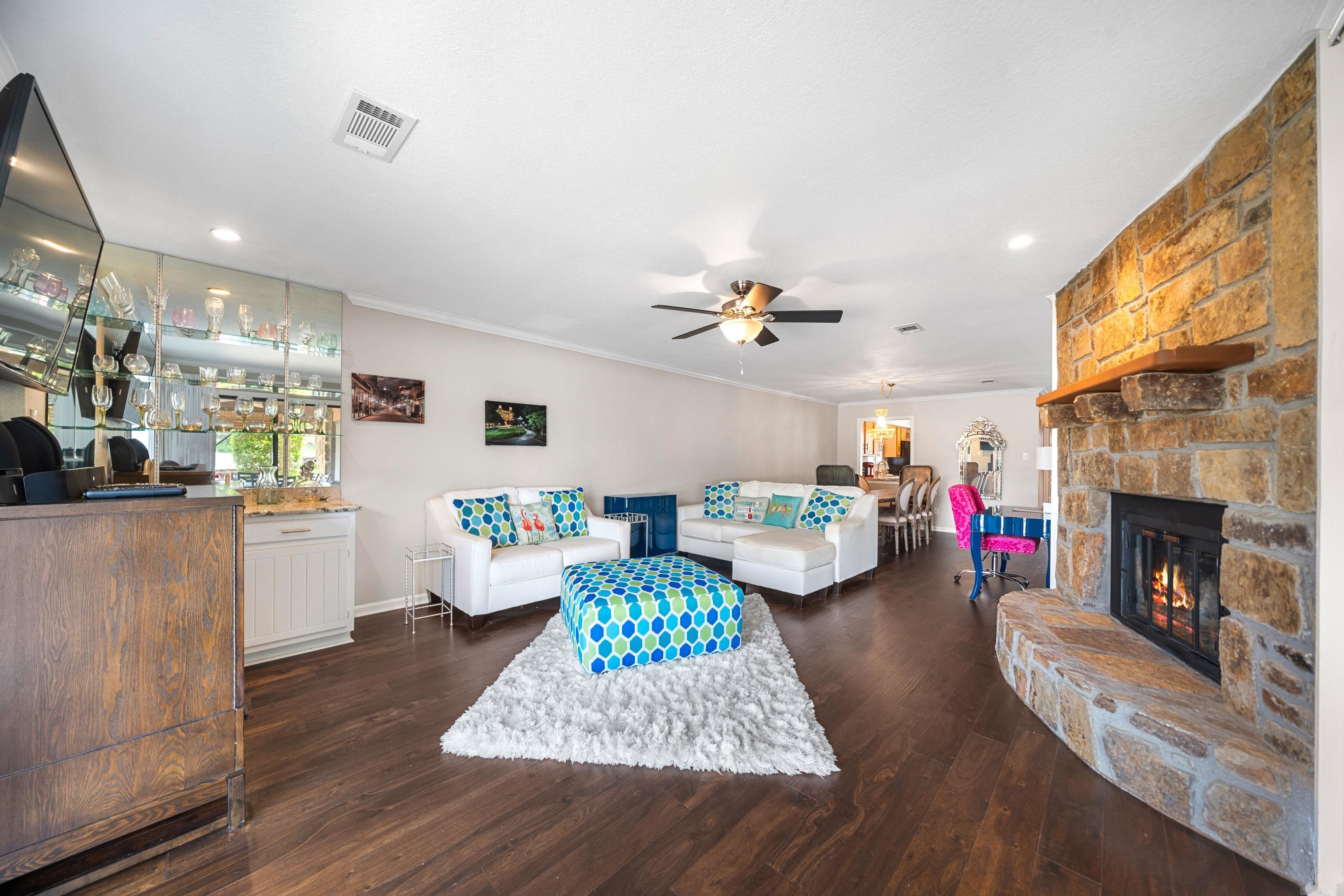 1412 AIRPORT RD