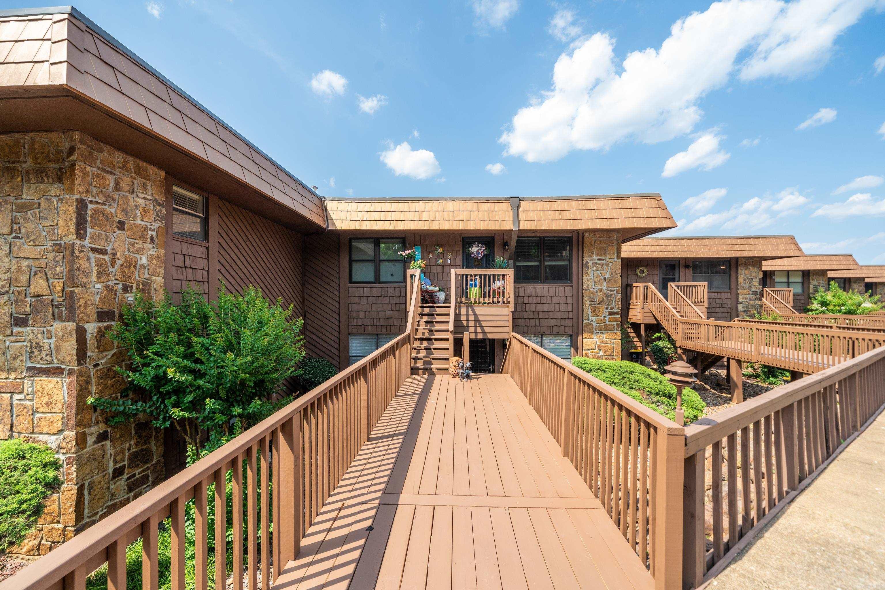 1412 AIRPORT RD