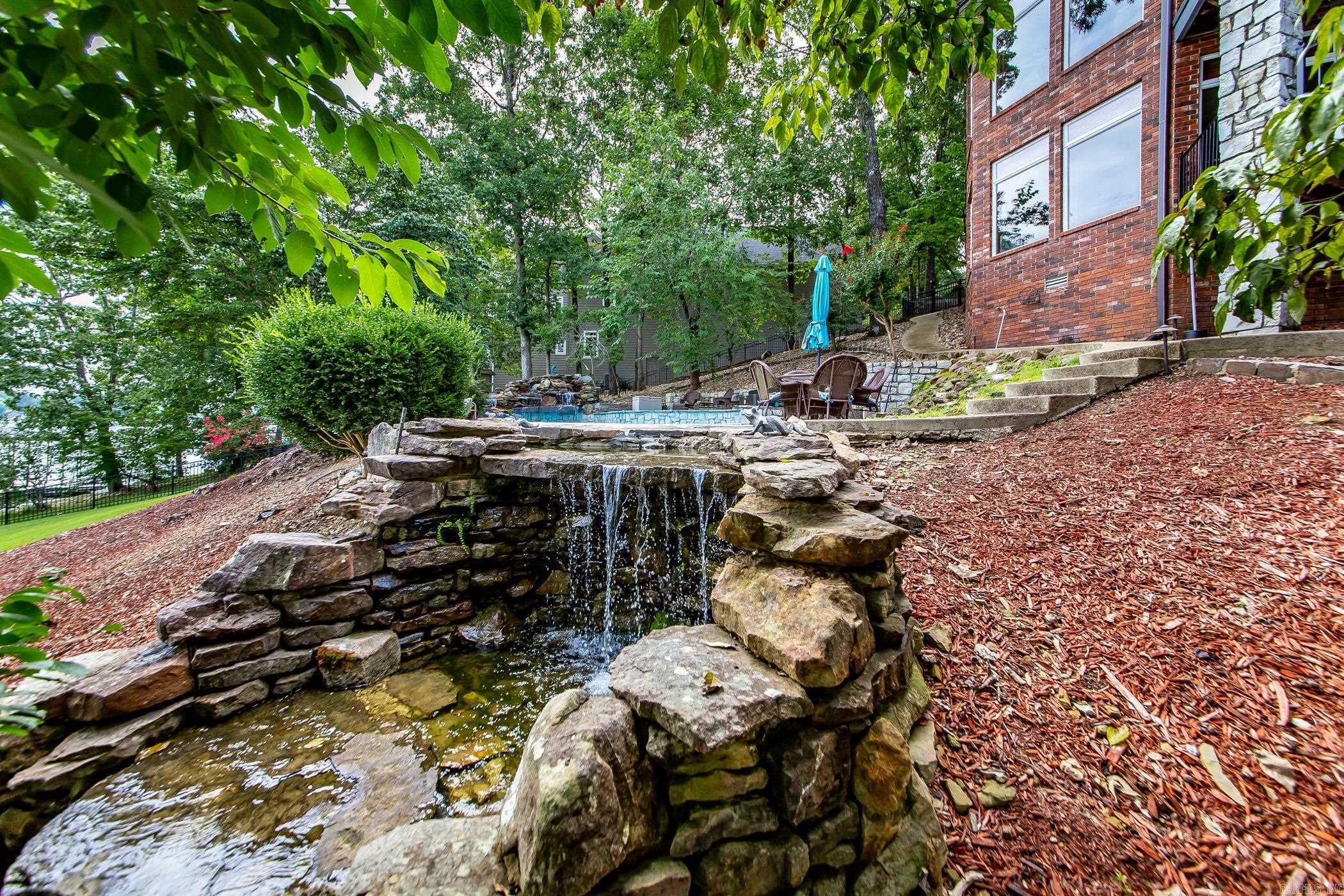 81 Stonegate Terrace