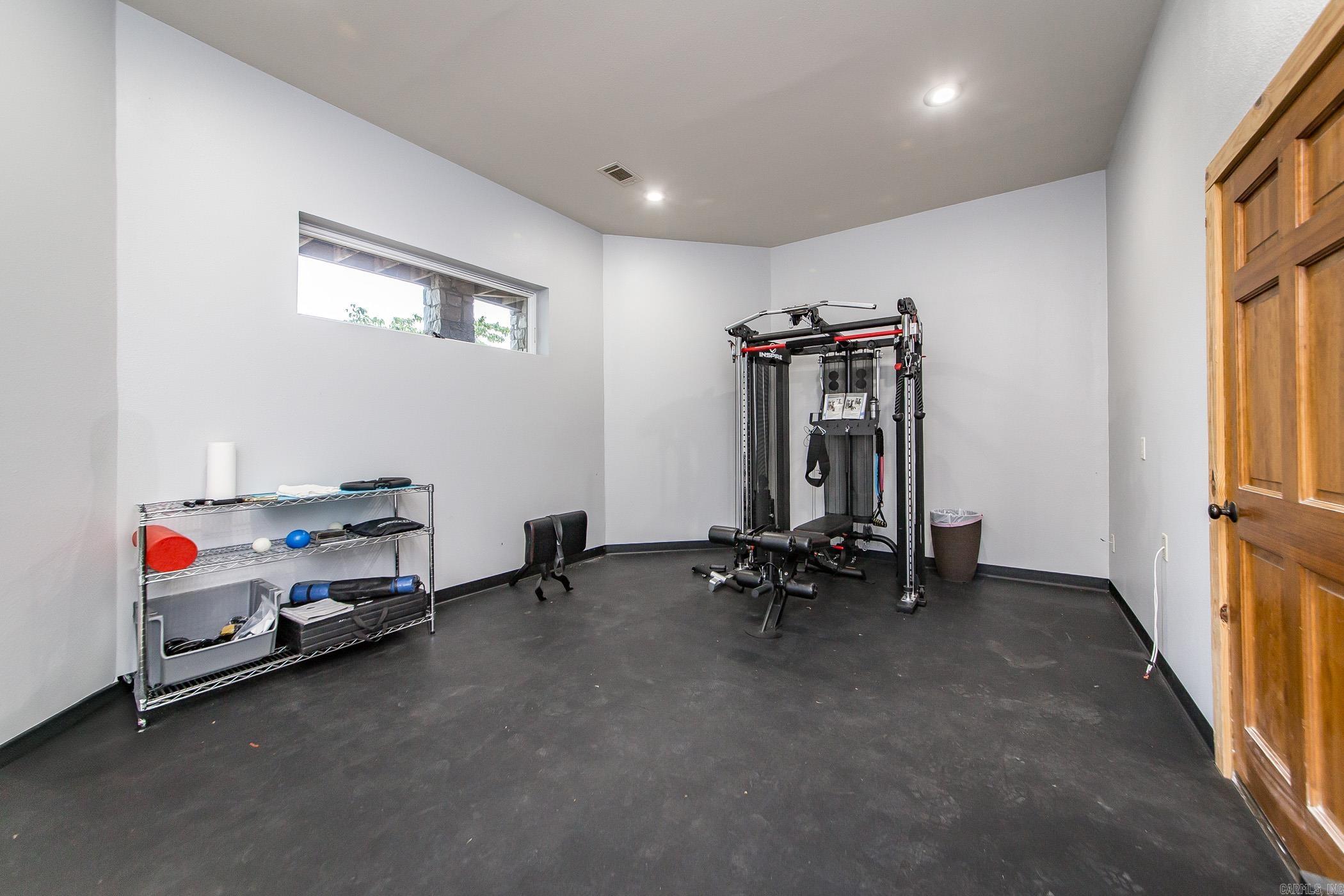 81 Stonegate Terrace