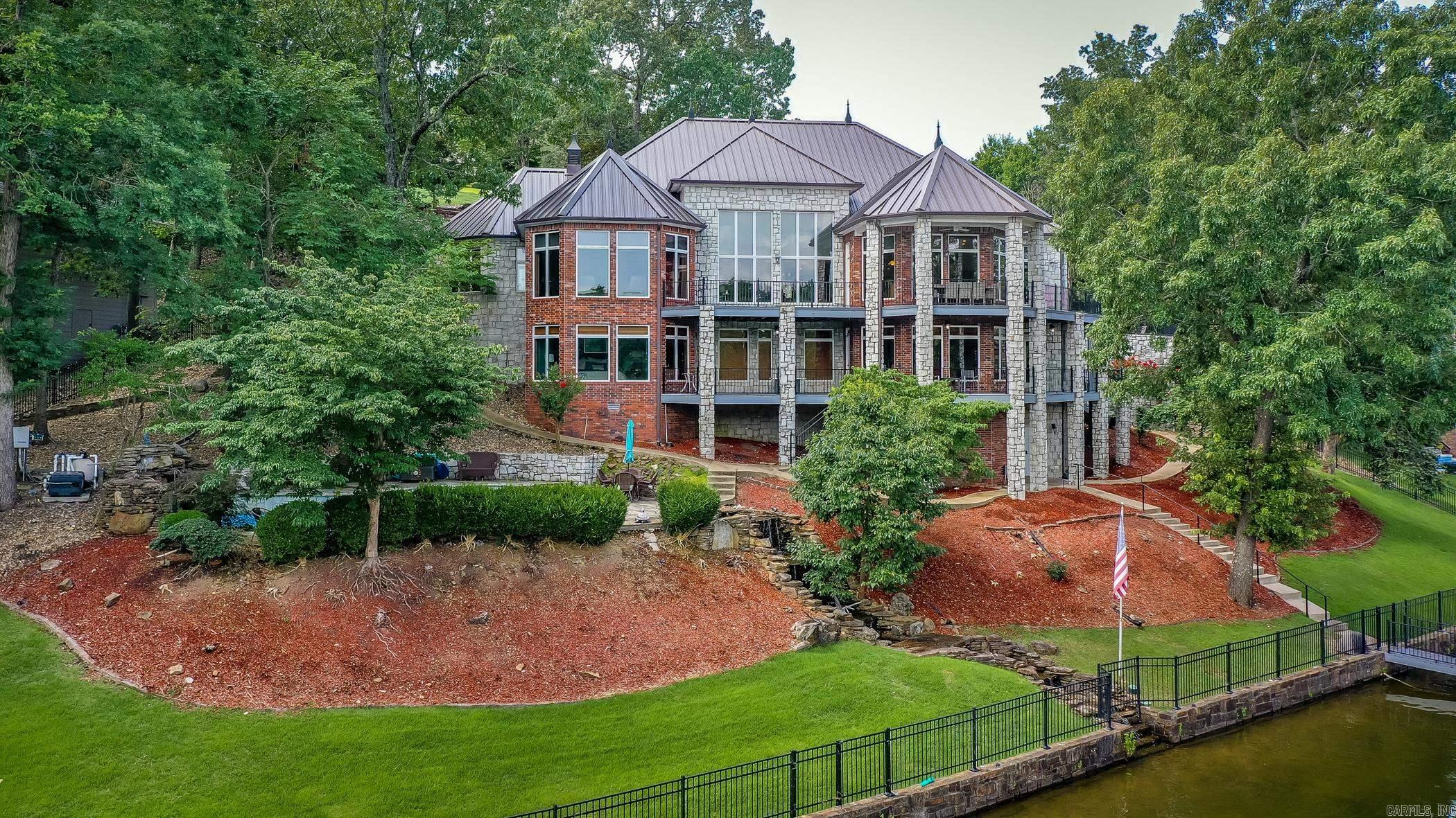 81 Stonegate Terrace