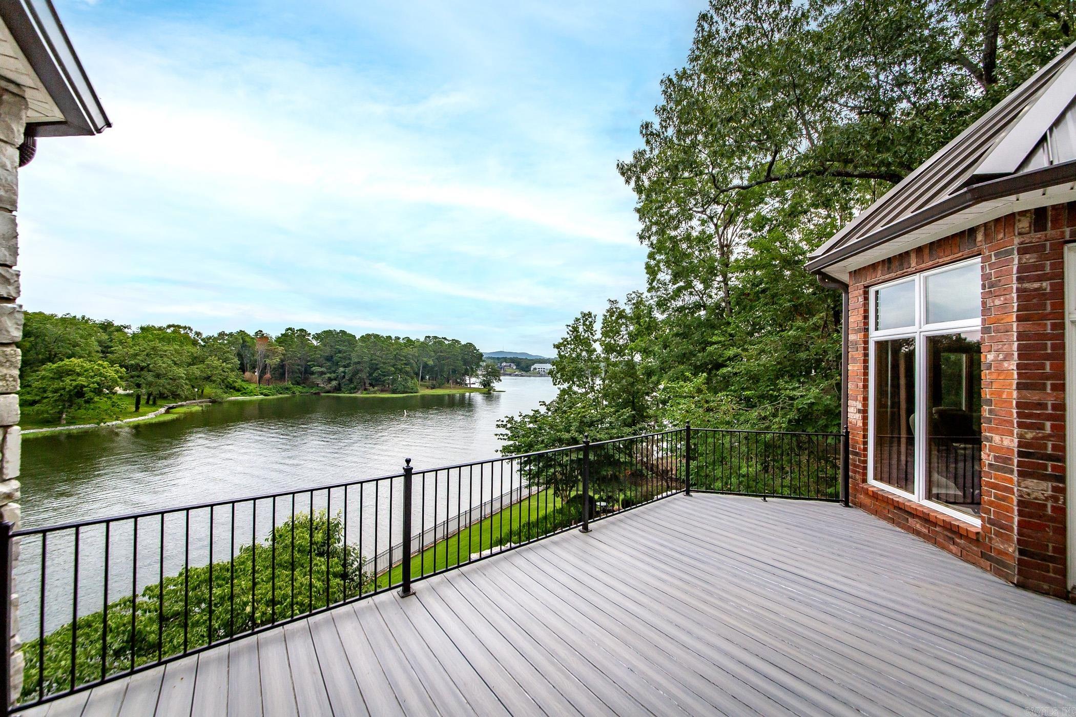 81 Stonegate Terrace