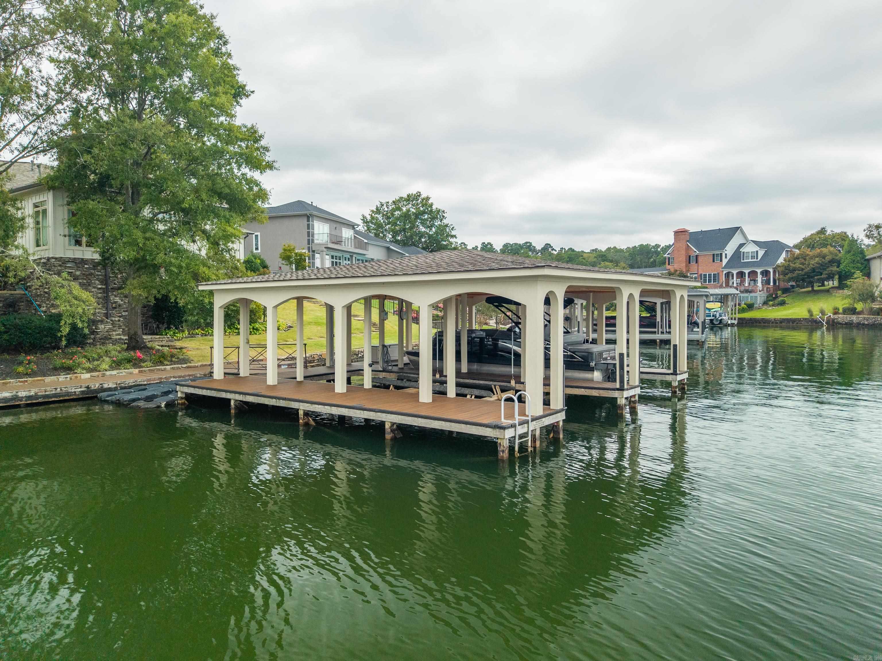 165 Long Island Bay
