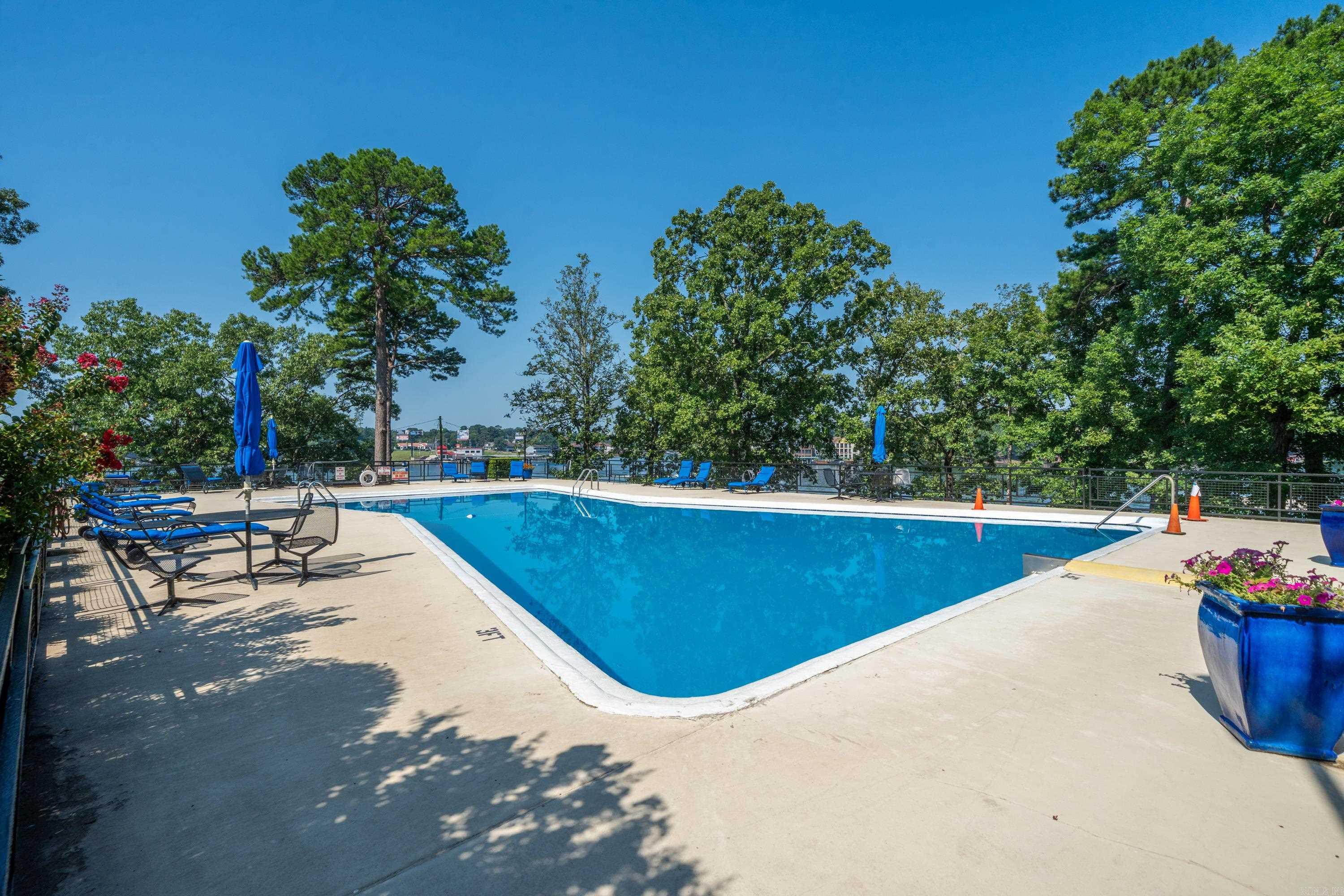 740 Weston Road Unit: 311