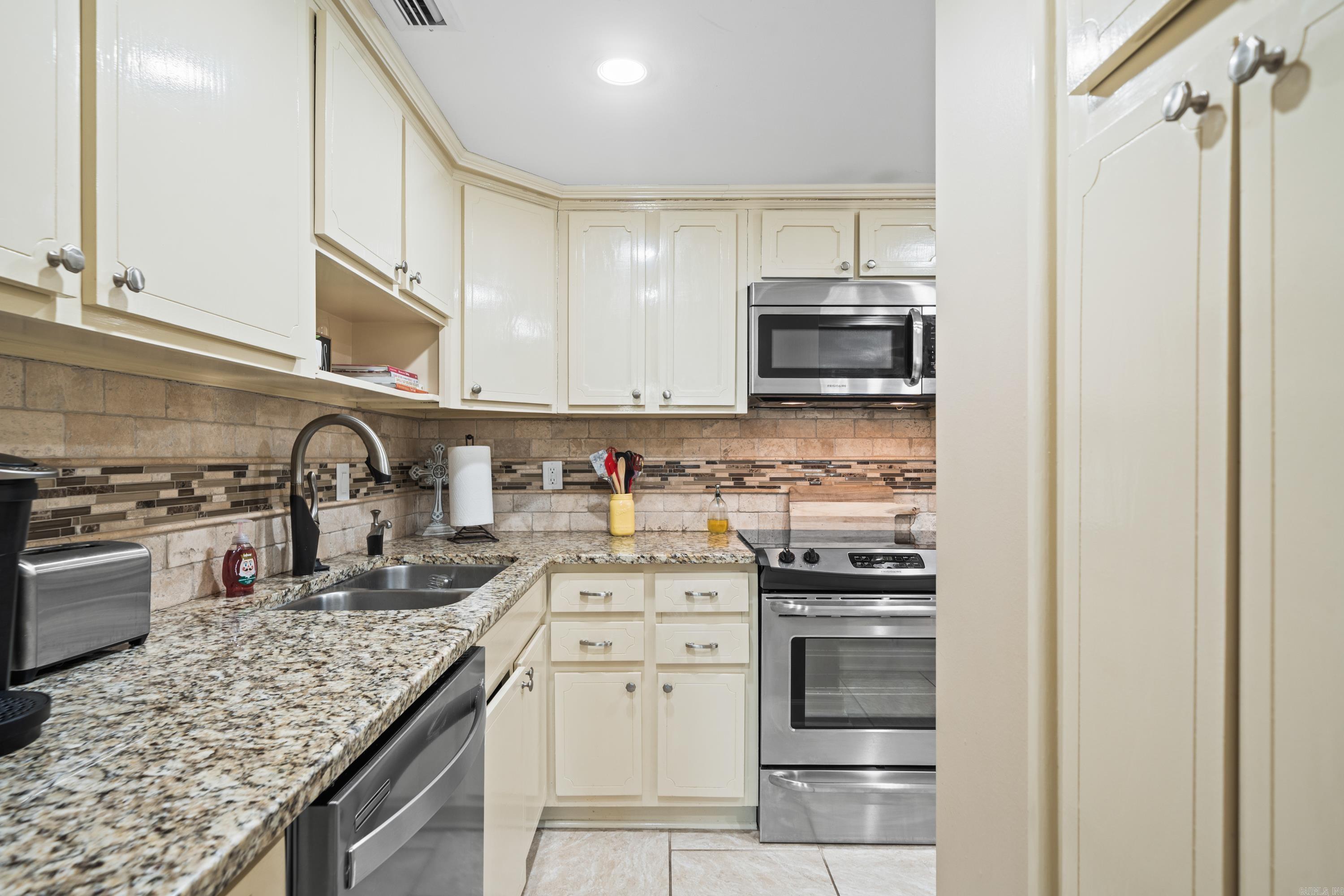 740 Weston Road Unit: 311