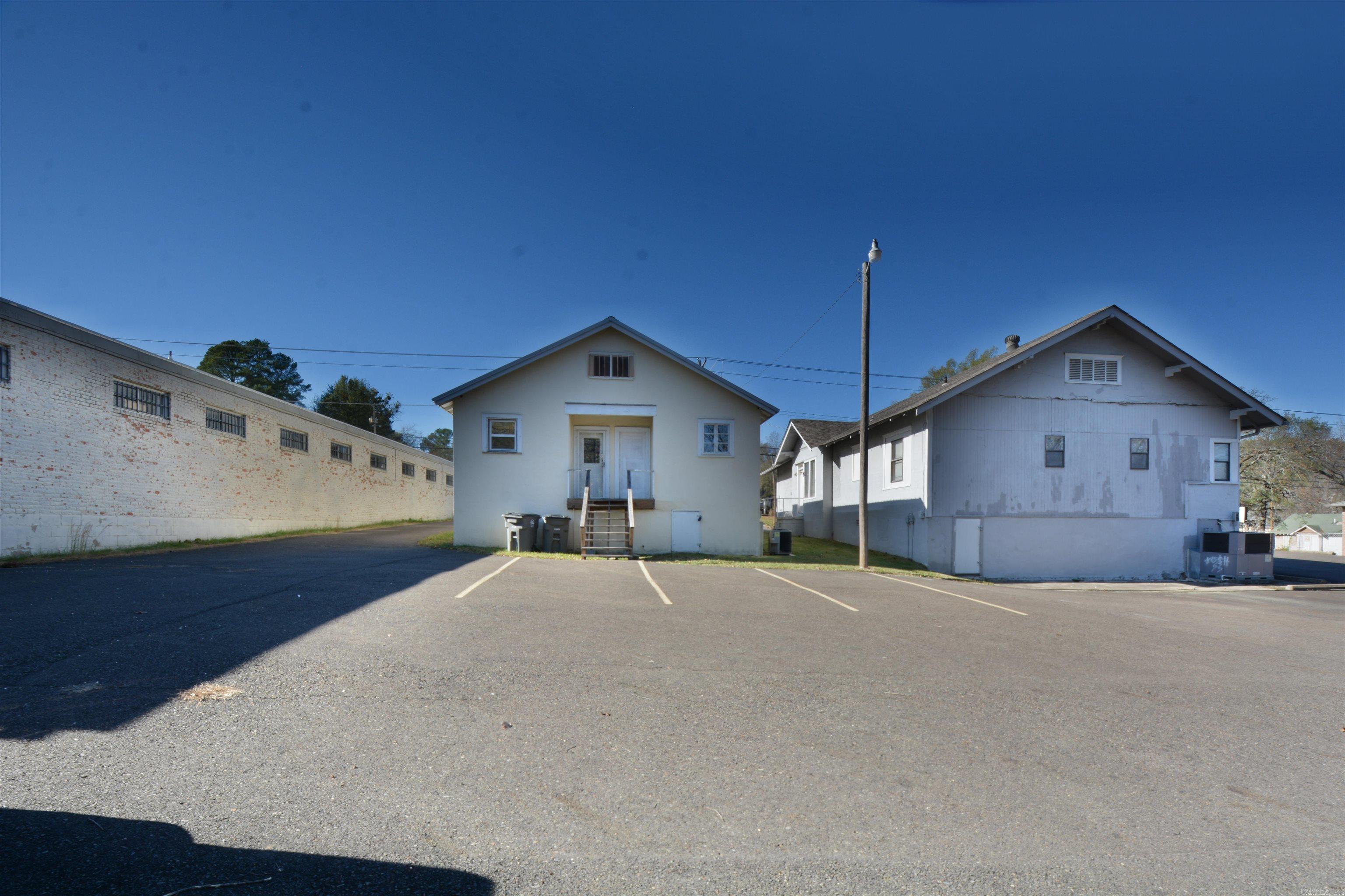 1419 CENTRAL Avenue