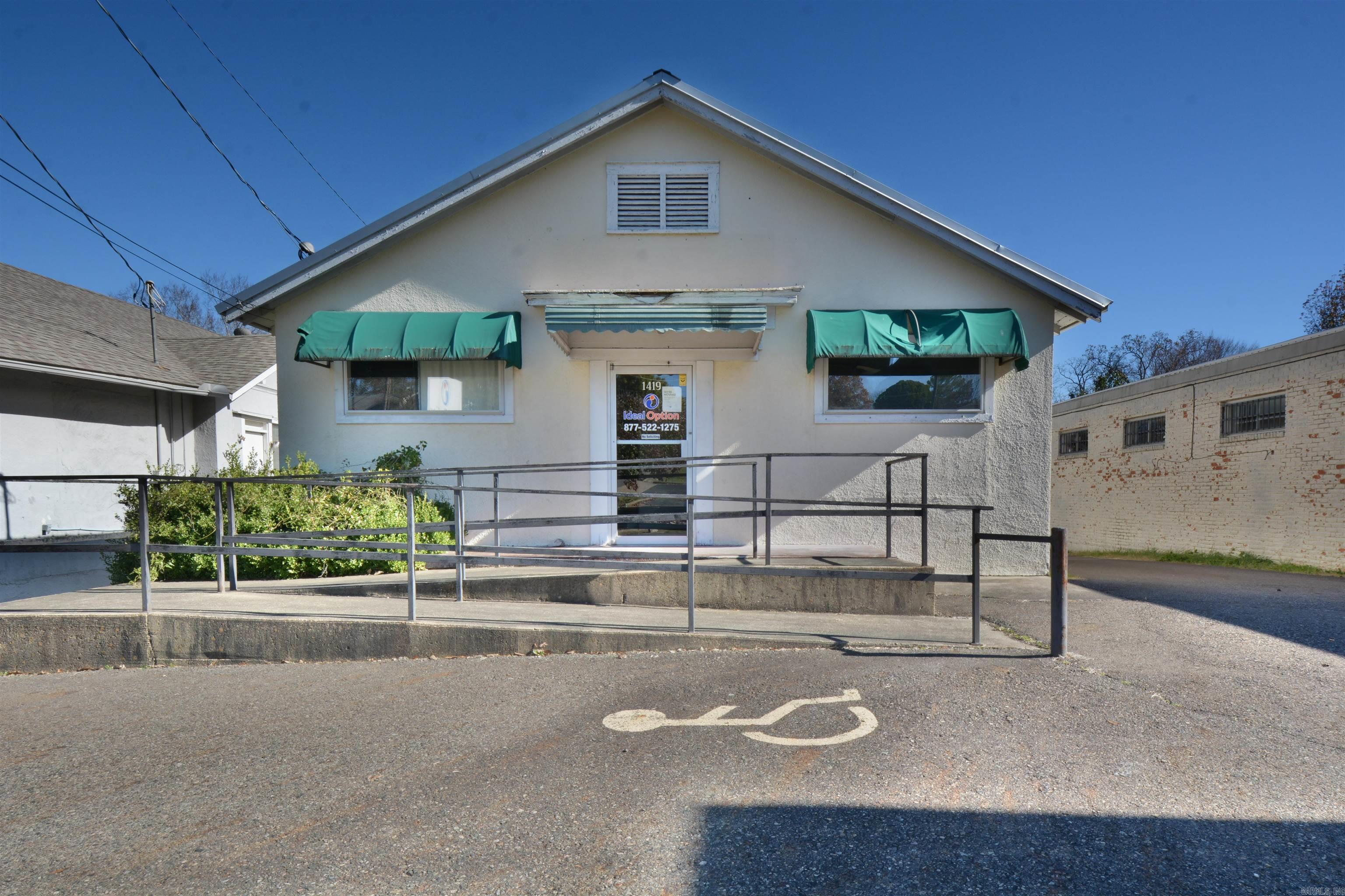 1419 CENTRAL Avenue