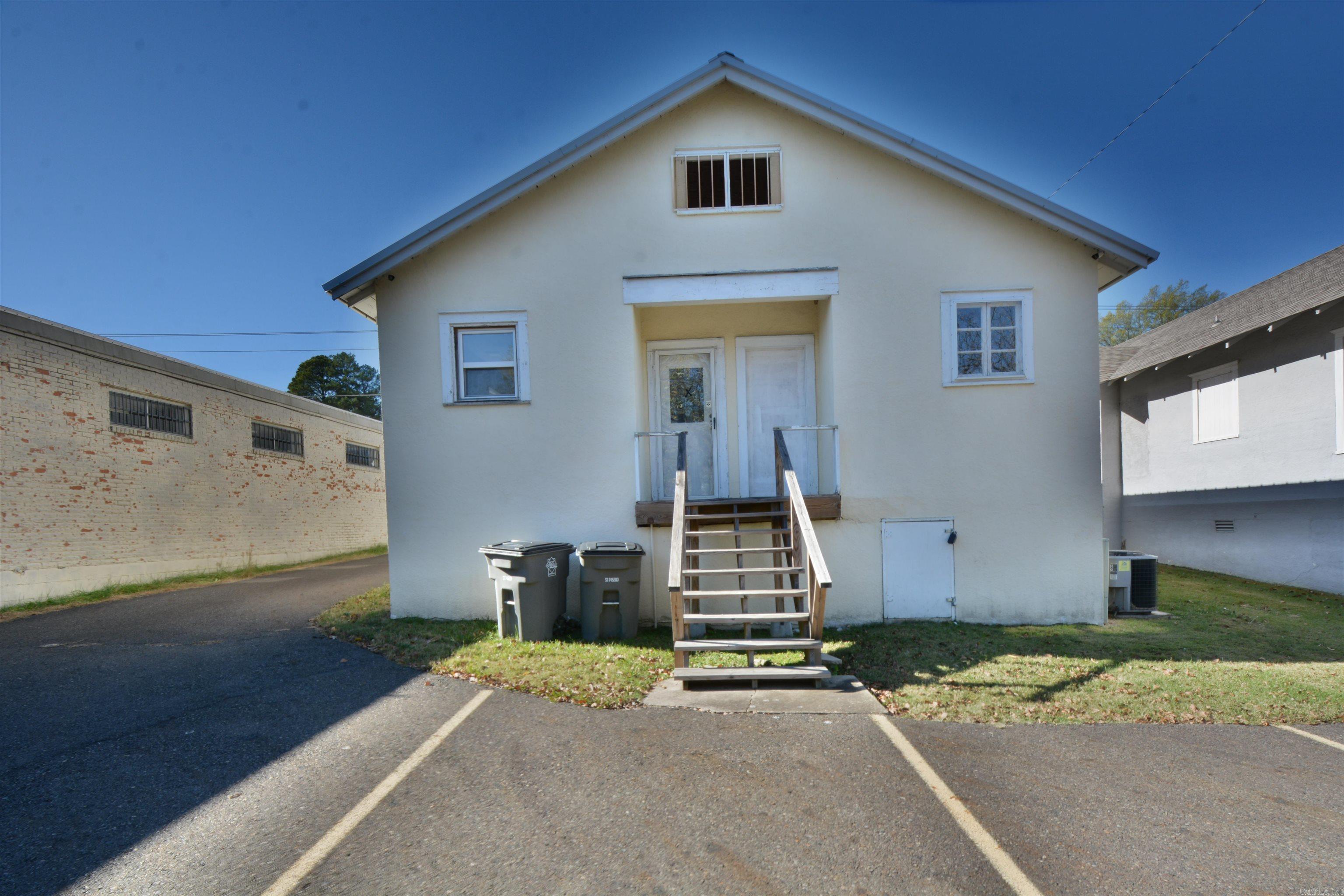1419 CENTRAL Avenue