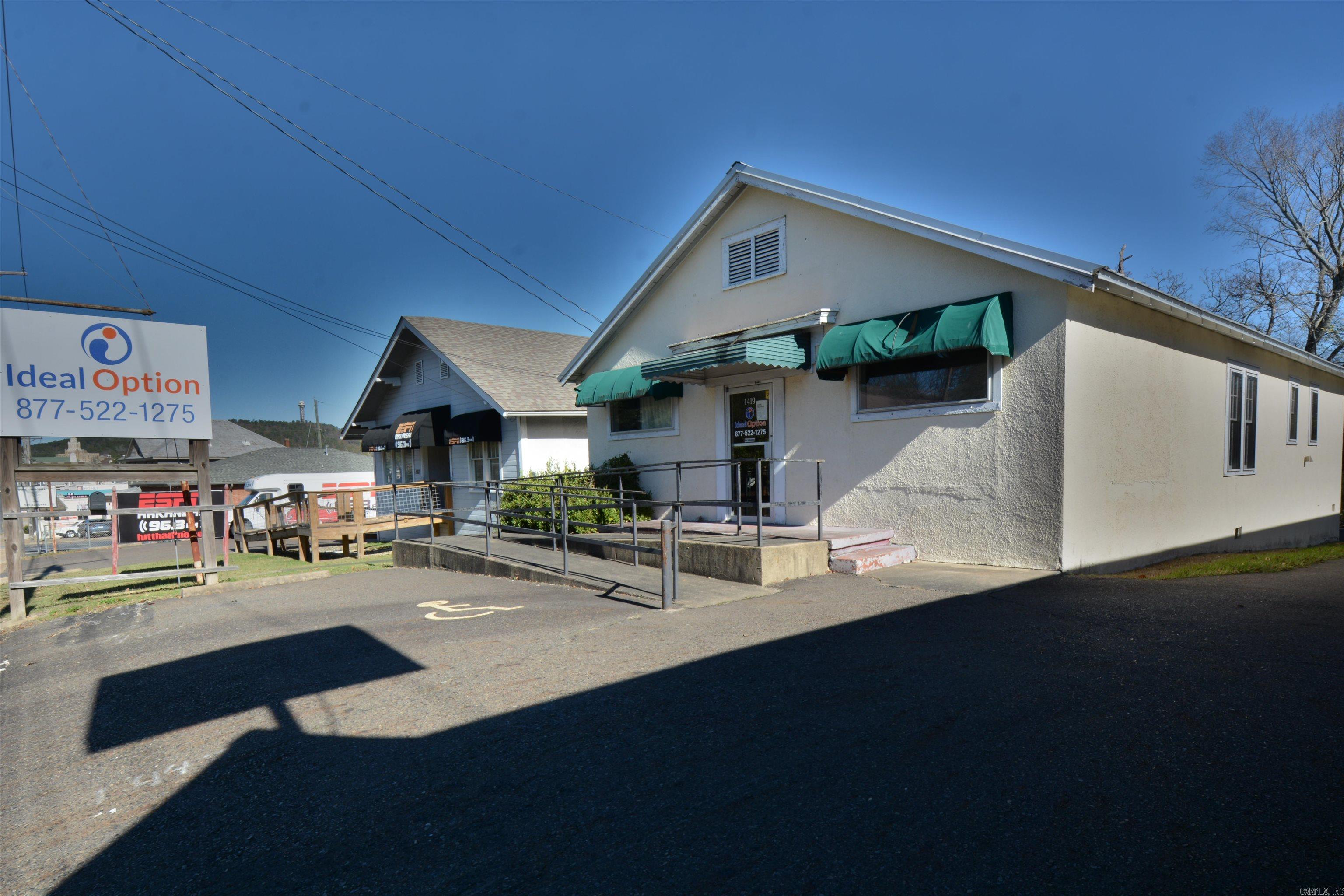 1419 CENTRAL Avenue