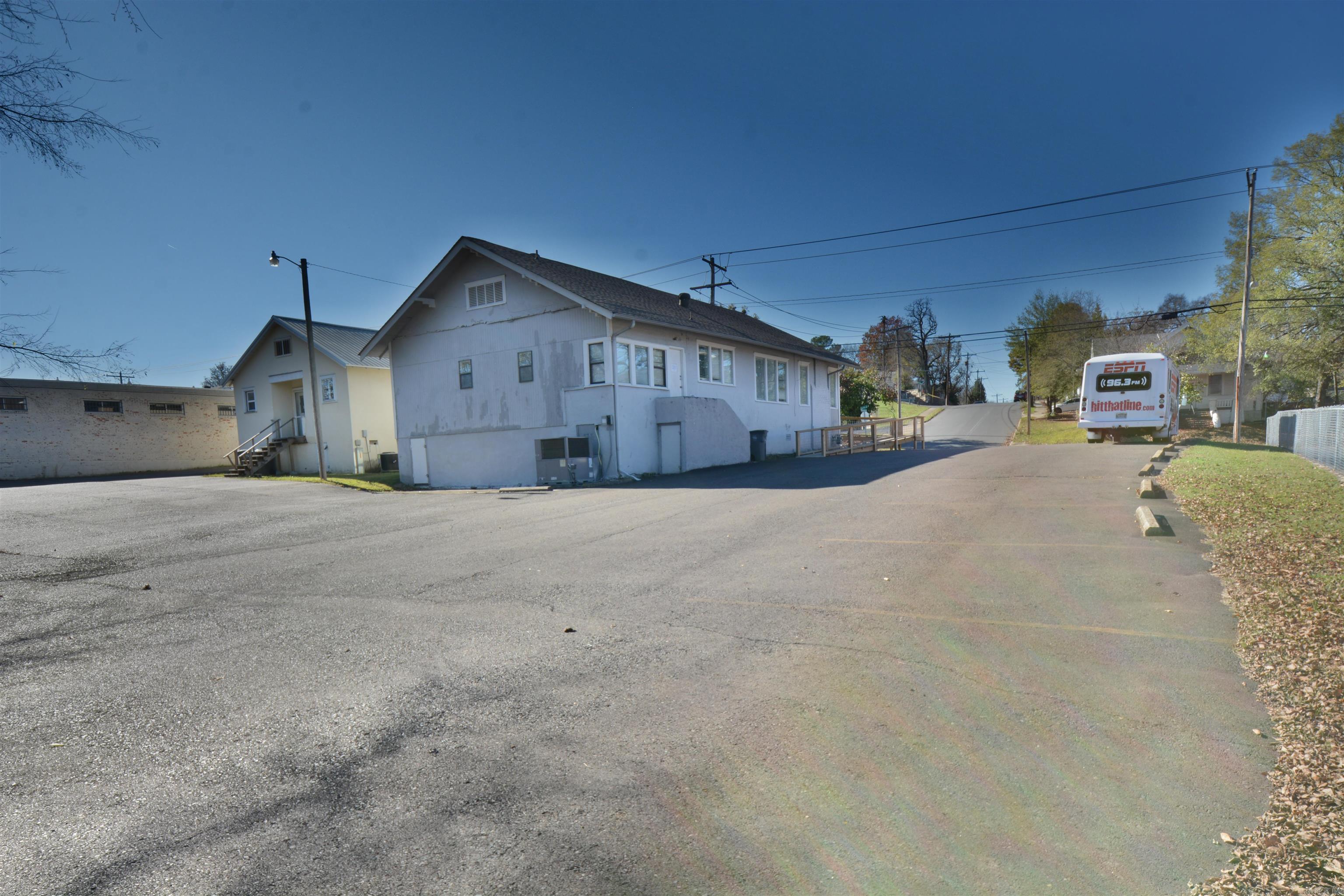 1411 CENTRAL Avenue