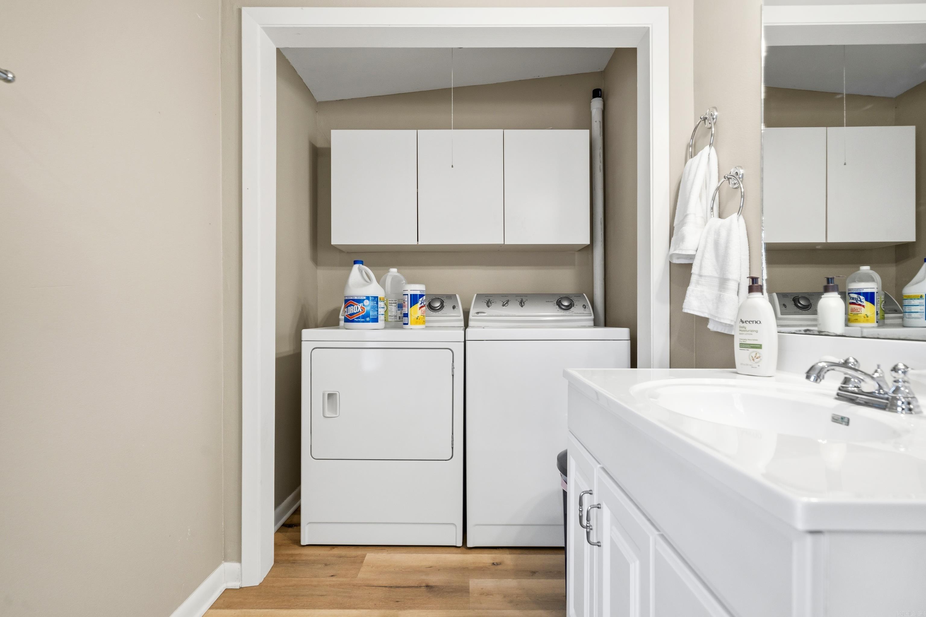 651 Peninsula Unit: 28