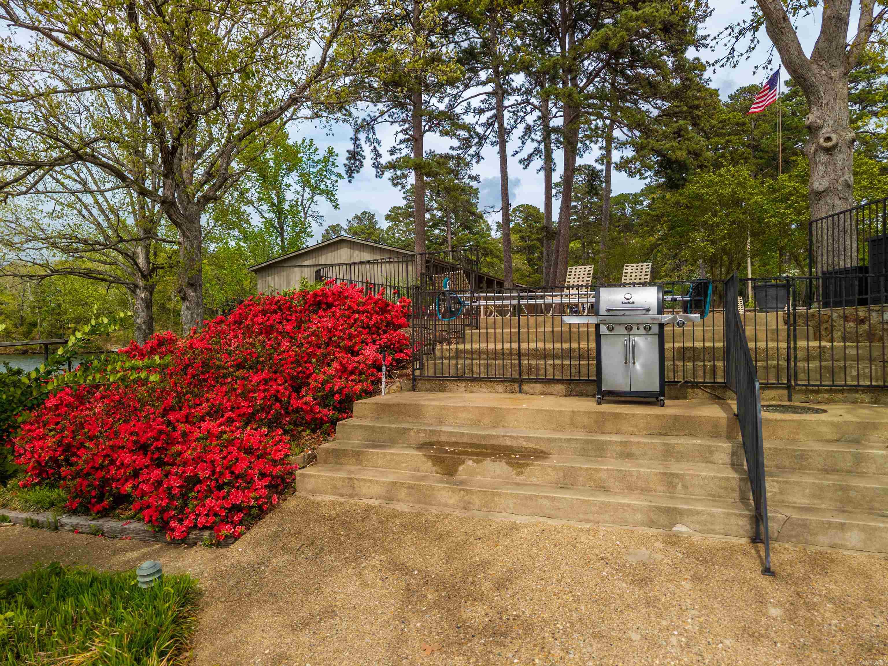 651 Peninsula Unit: 28