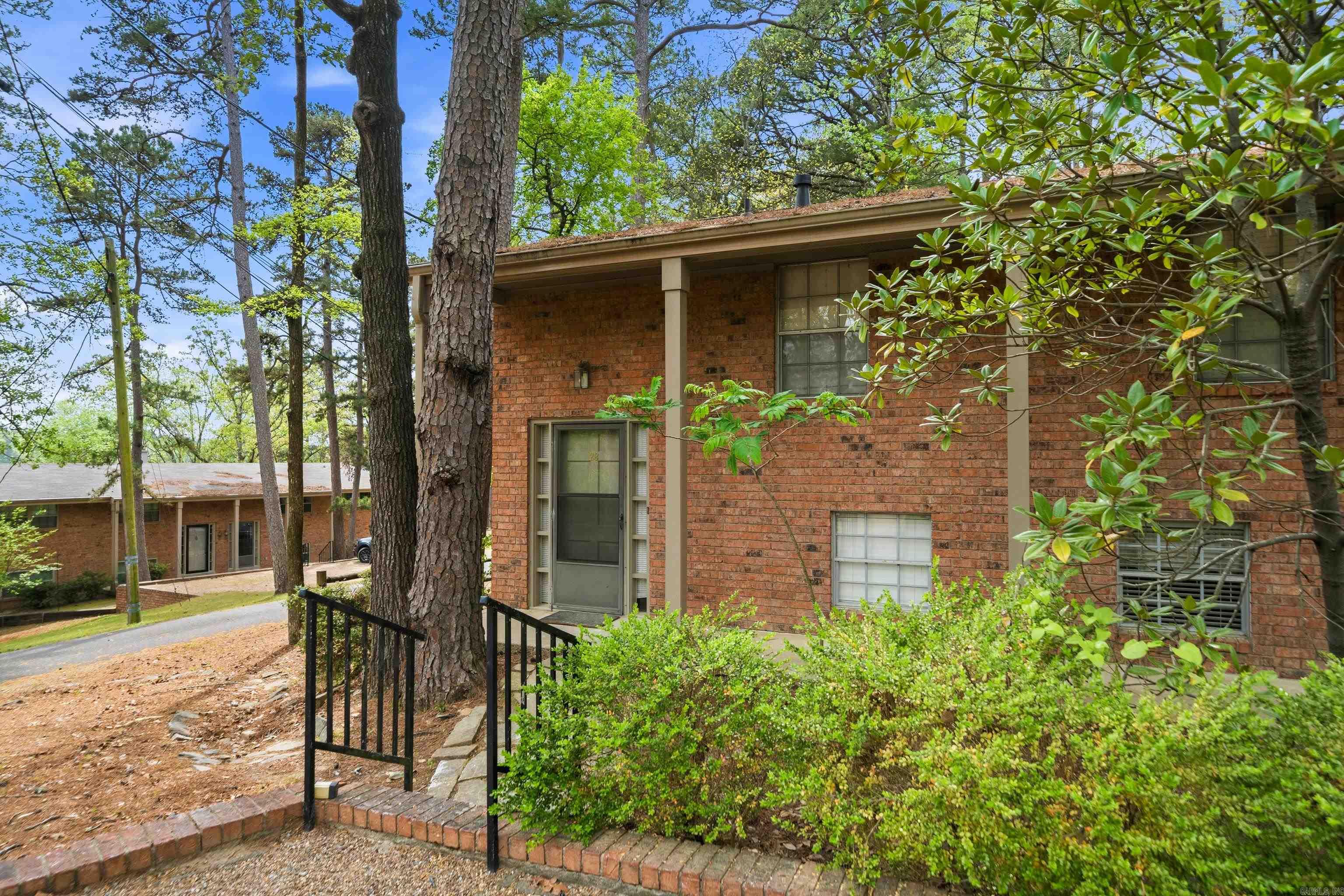 651 Peninsula Unit: 28