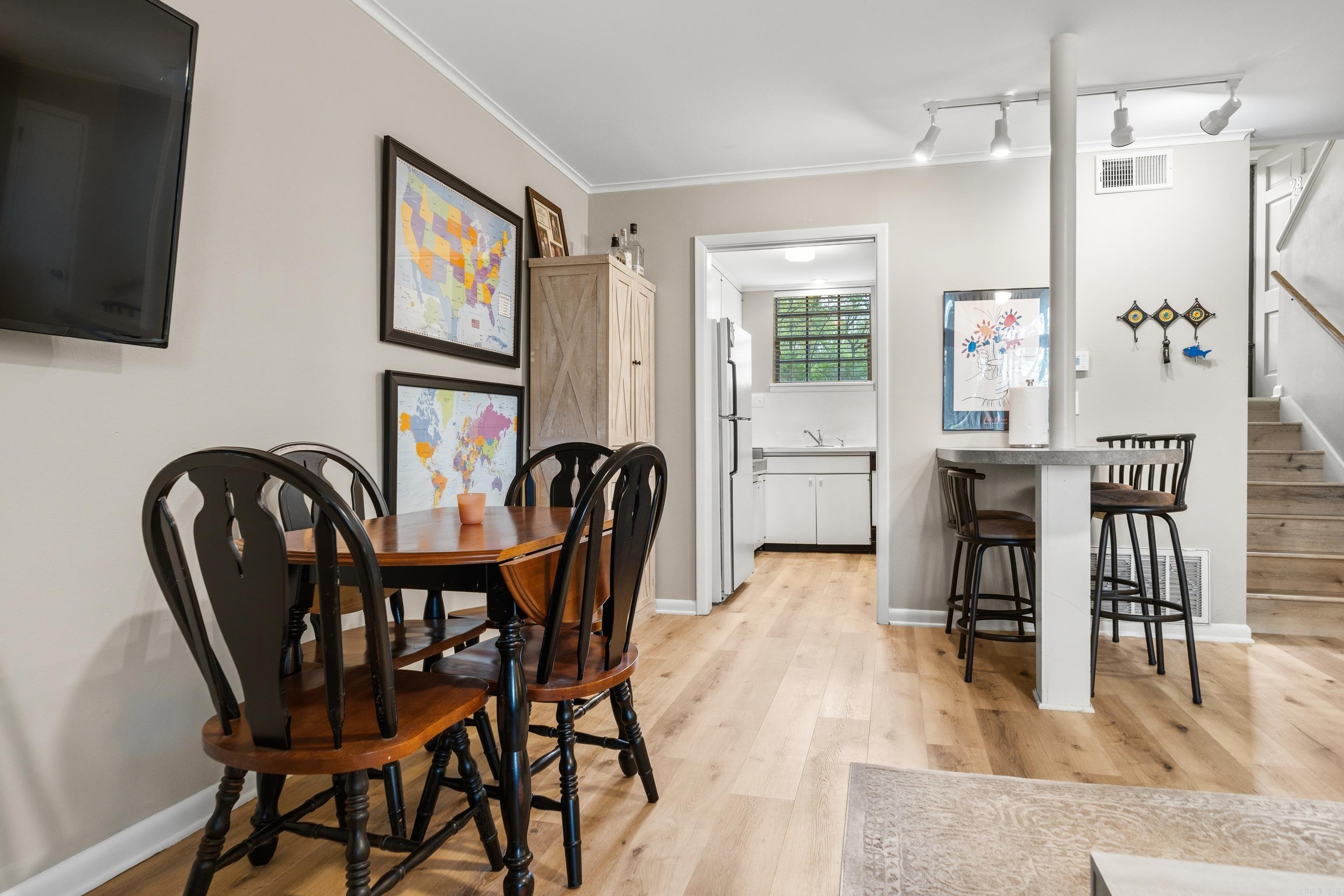 651 Peninsula Unit: 28