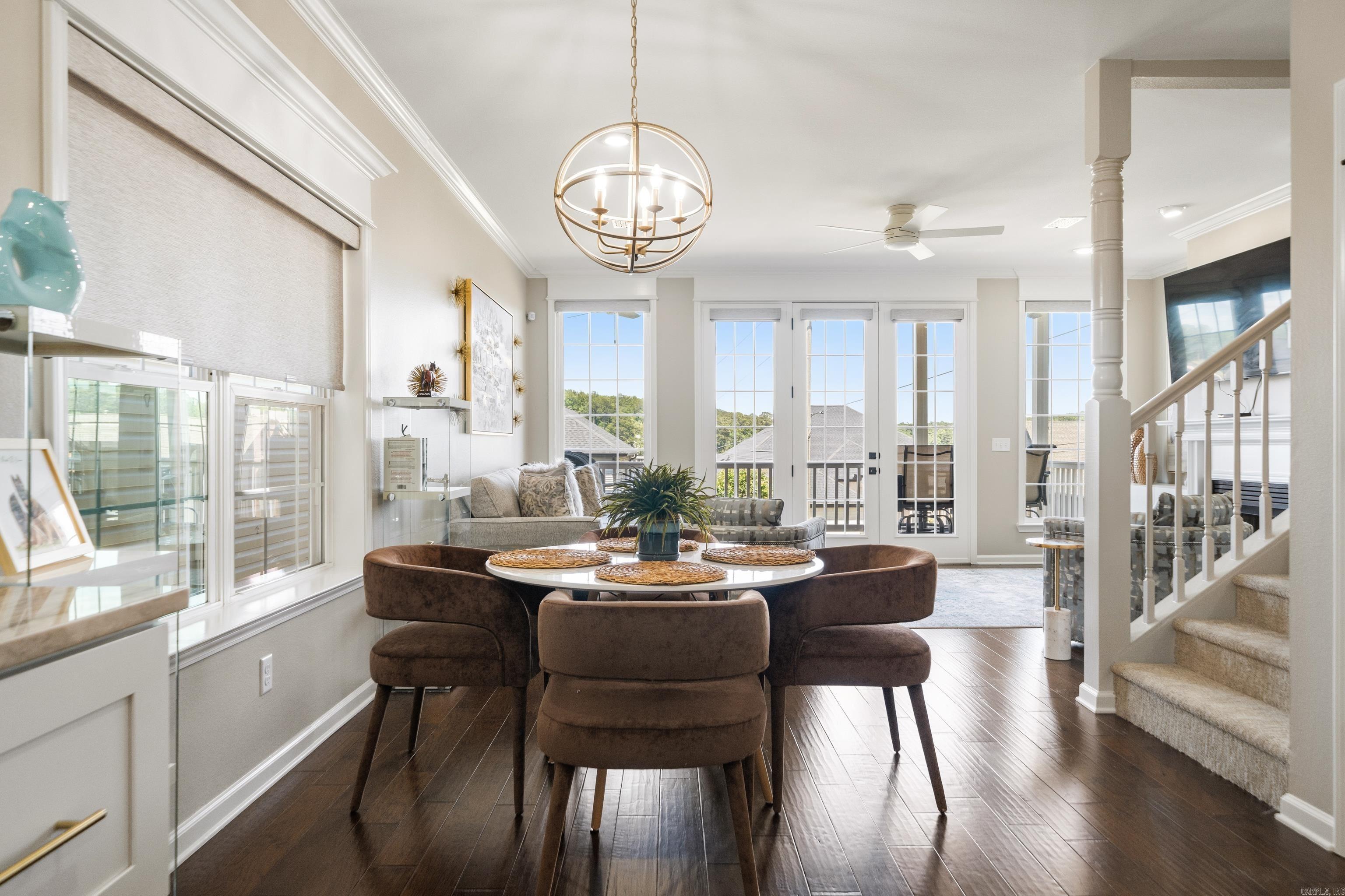 102 Eagle View Point