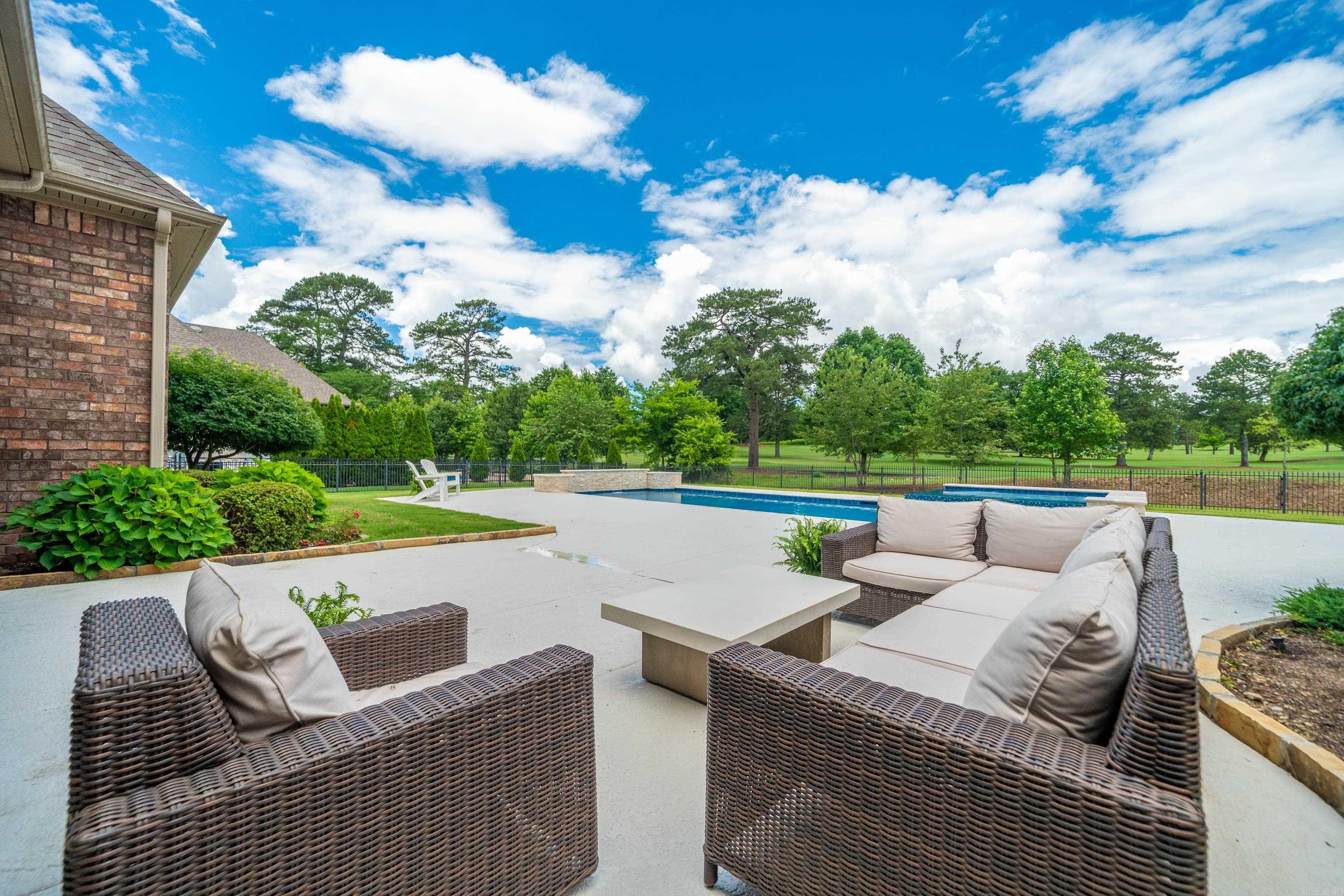 352 Arlington Park Court