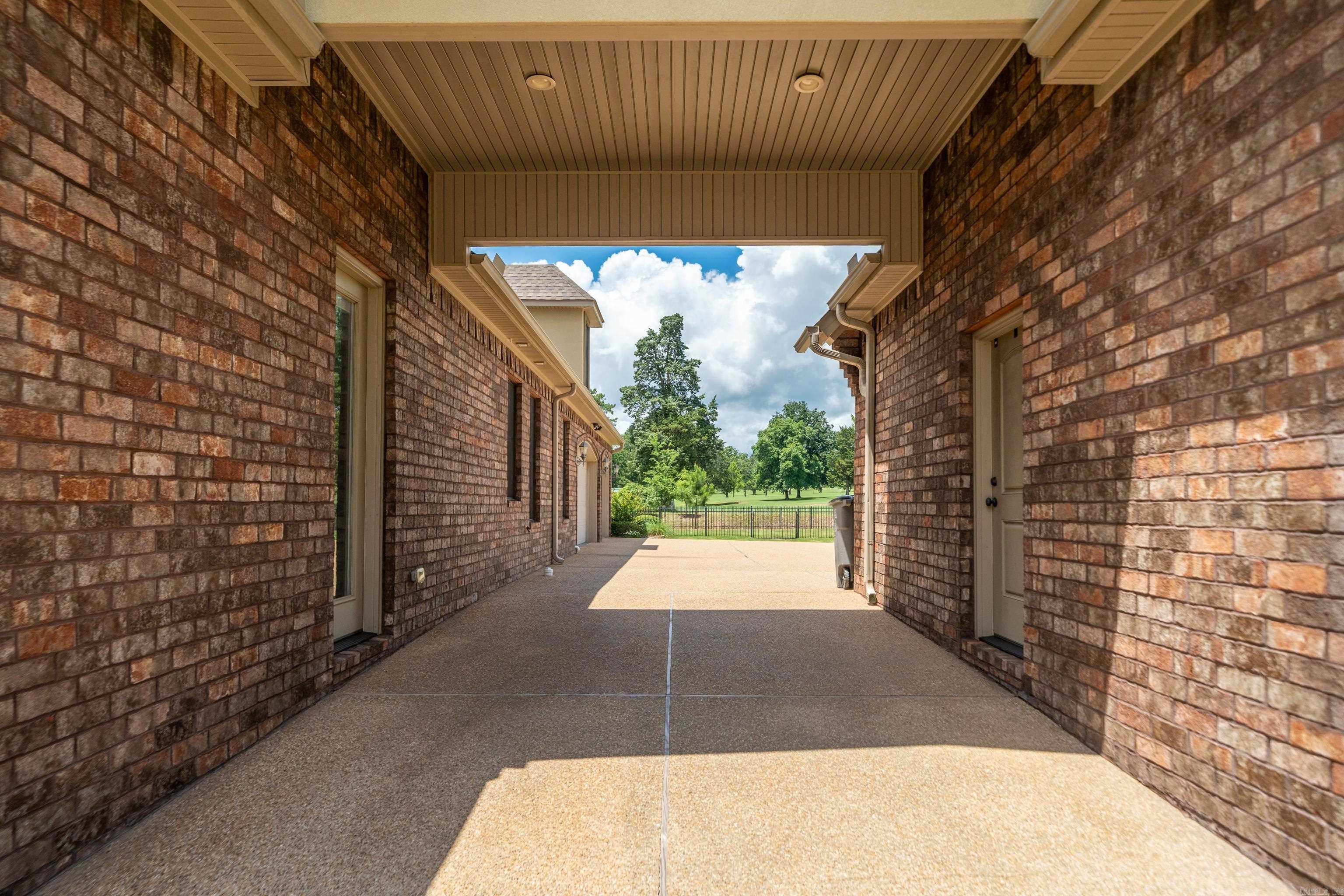 352 Arlington Park Court