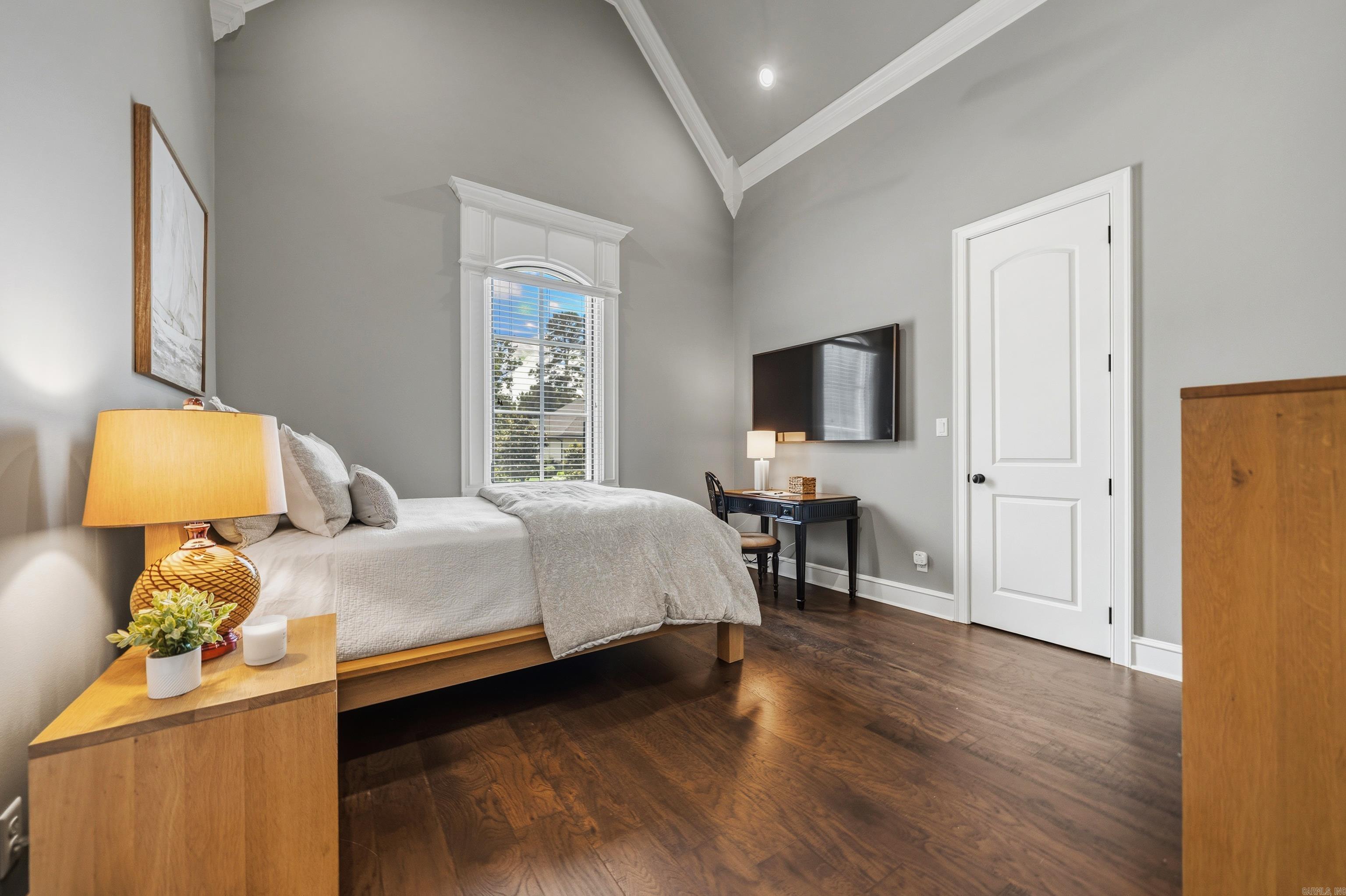 352 Arlington Park Court