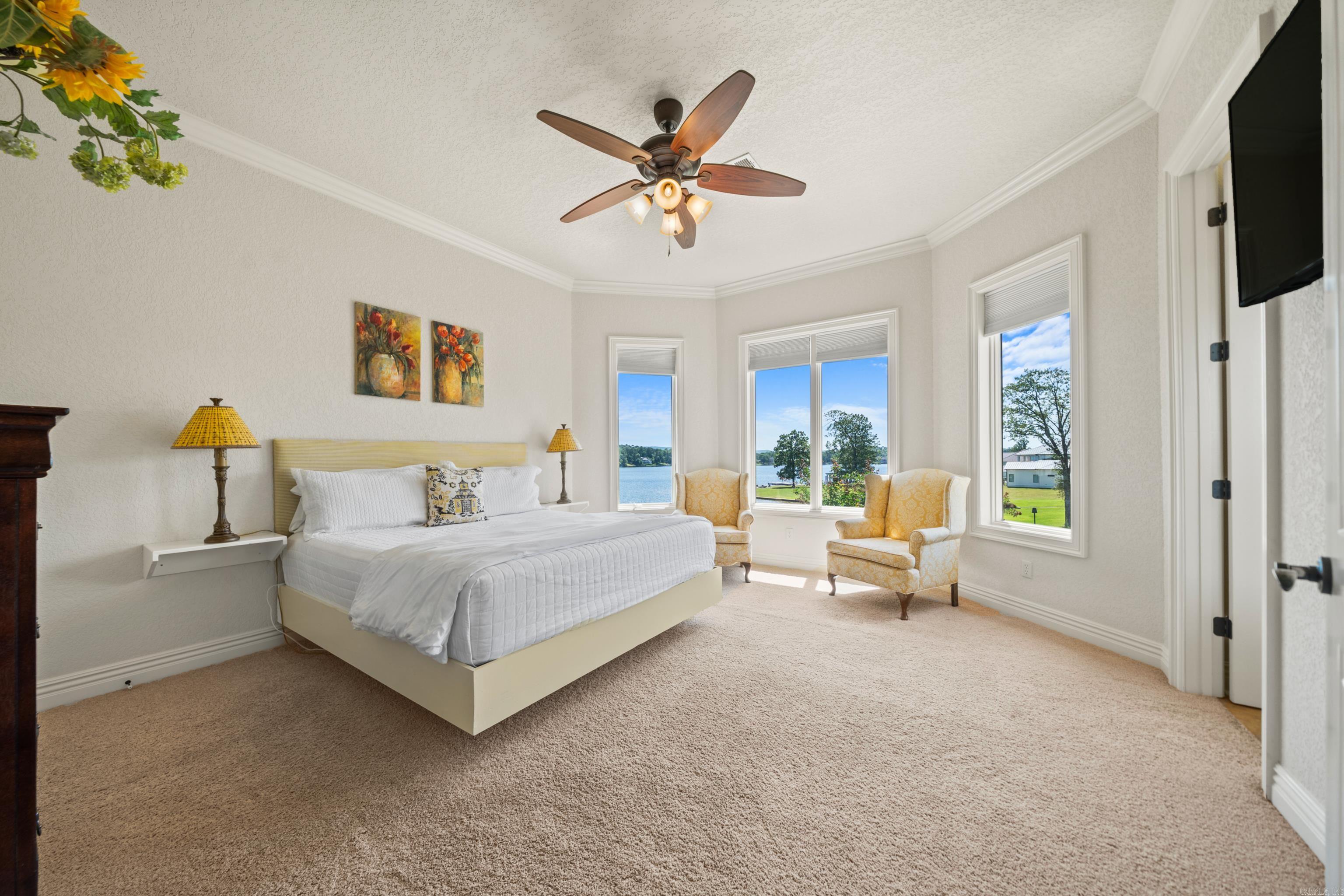 109 Roadrunner Point